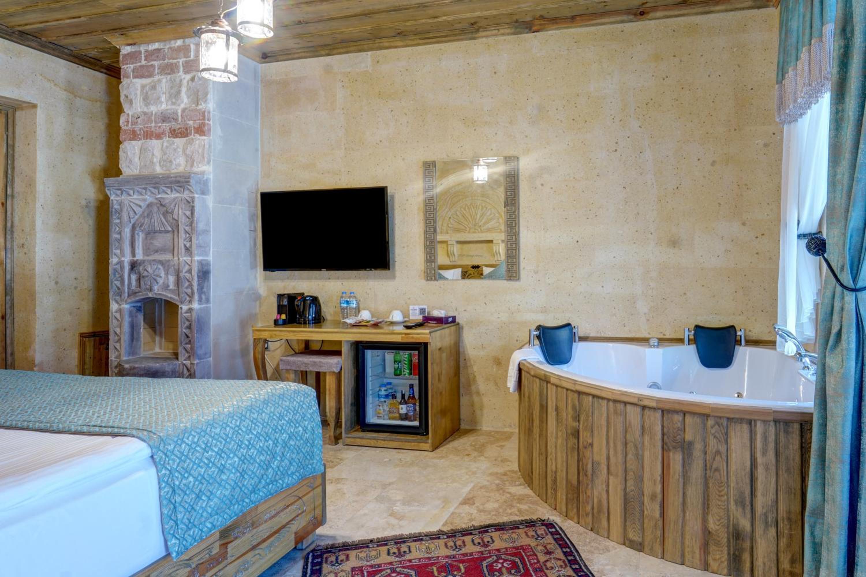 Deluxe Suite photo 3