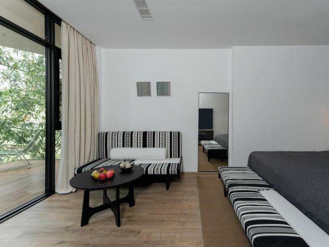 Double Room with Balcony photo 2