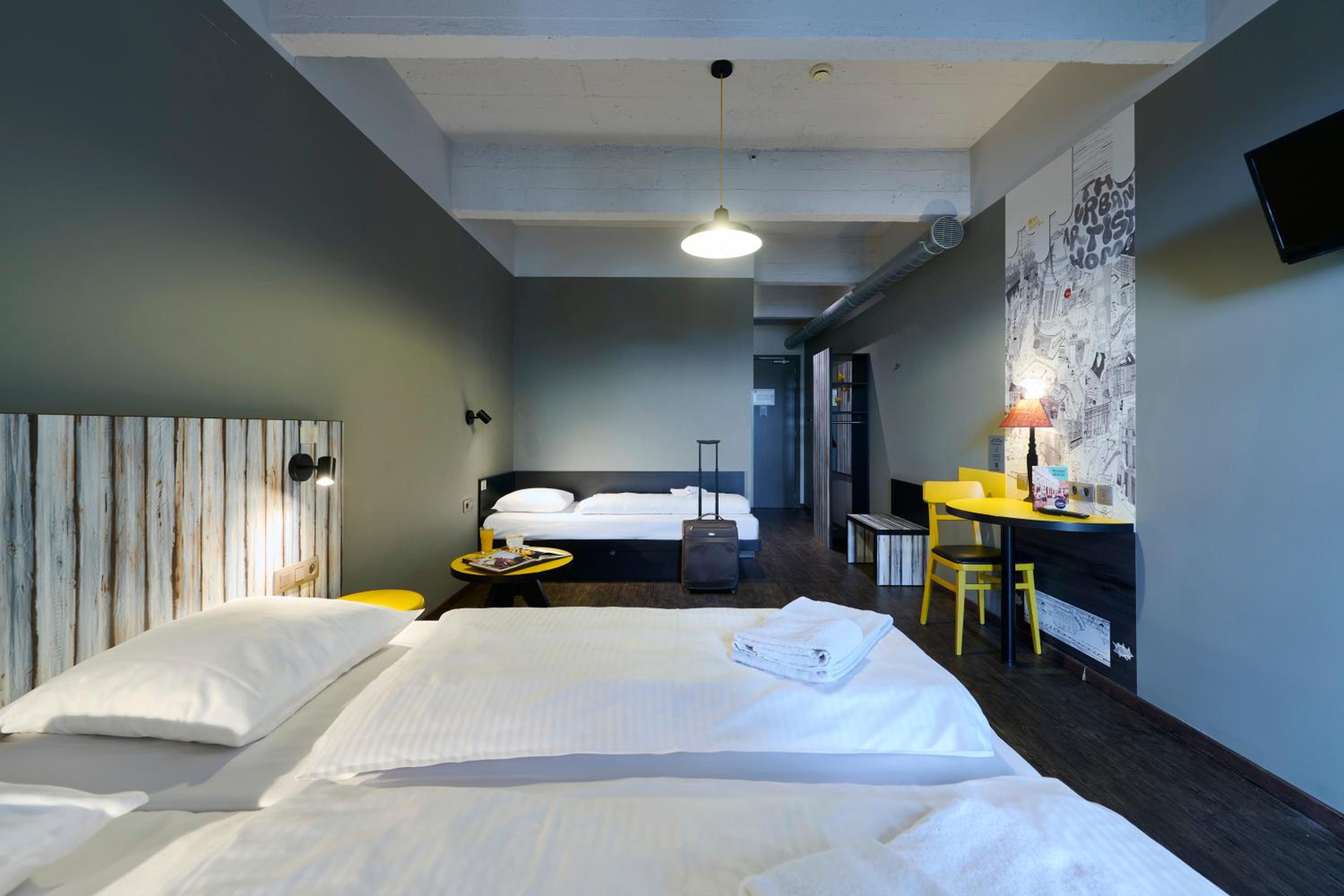 Triple Room