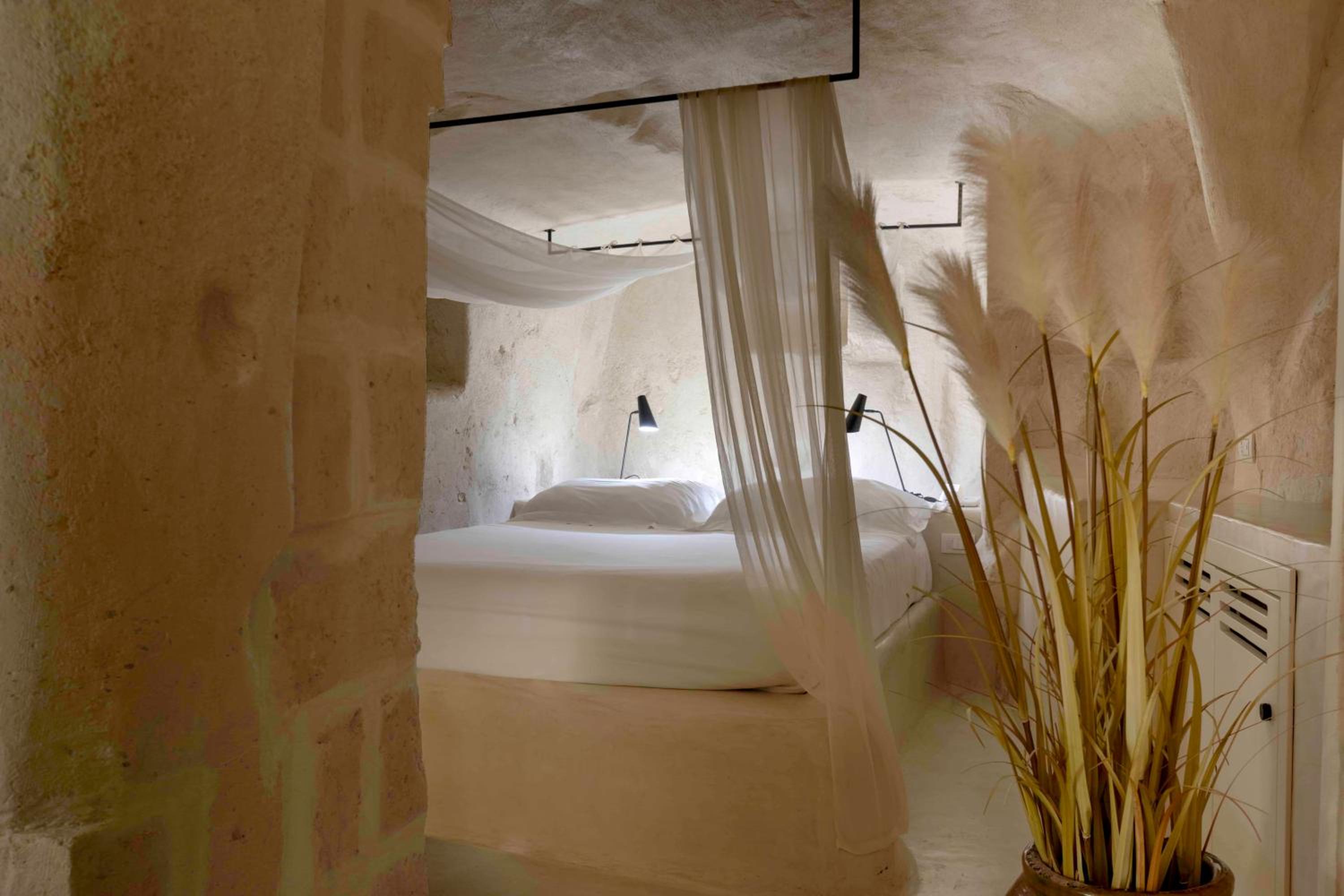 Double Room with Patio - Cave - Photo 6