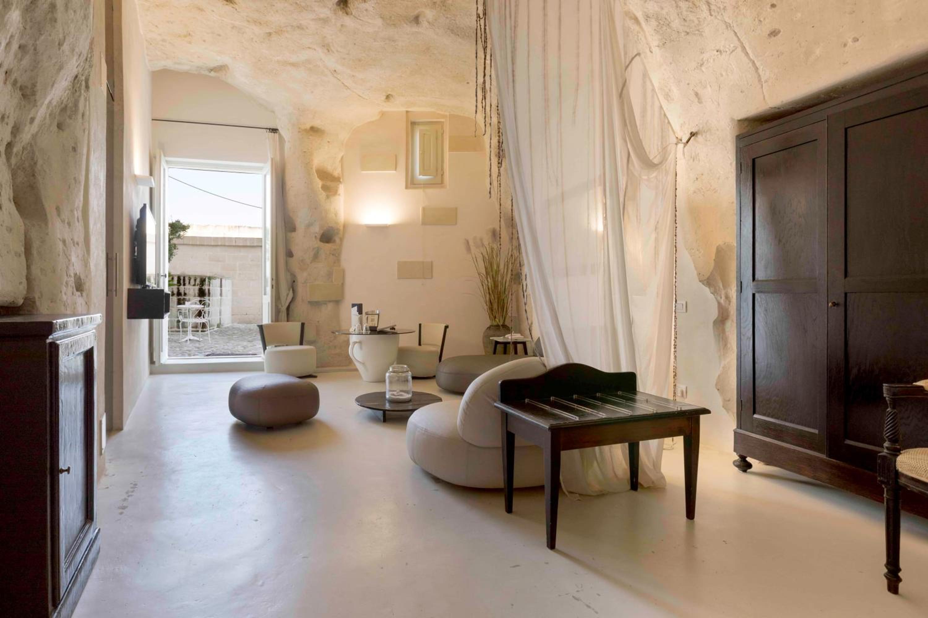 Double Room with Patio - Cave - Photo 12