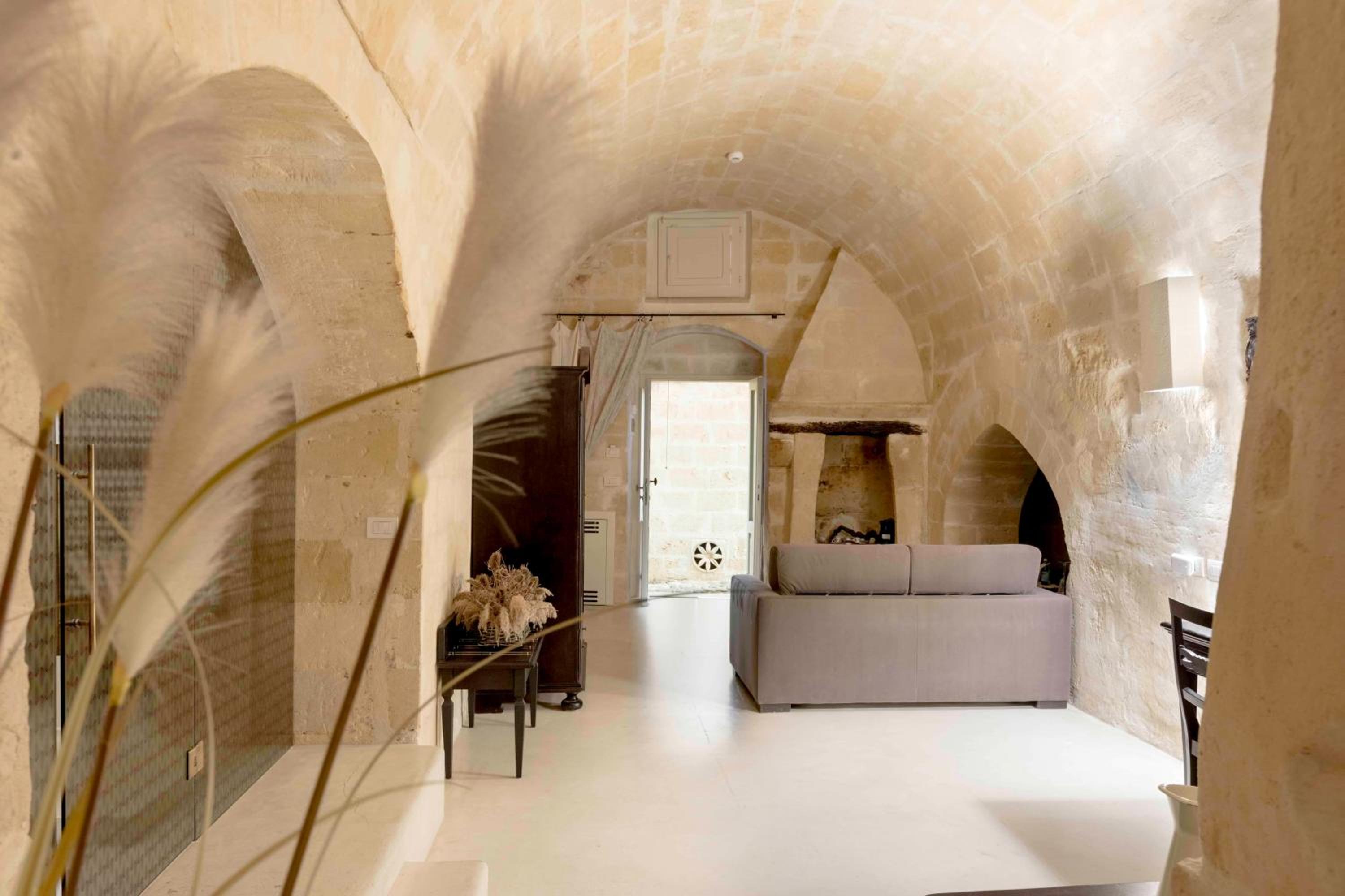 Double Room with Patio - Cave - Photo 7