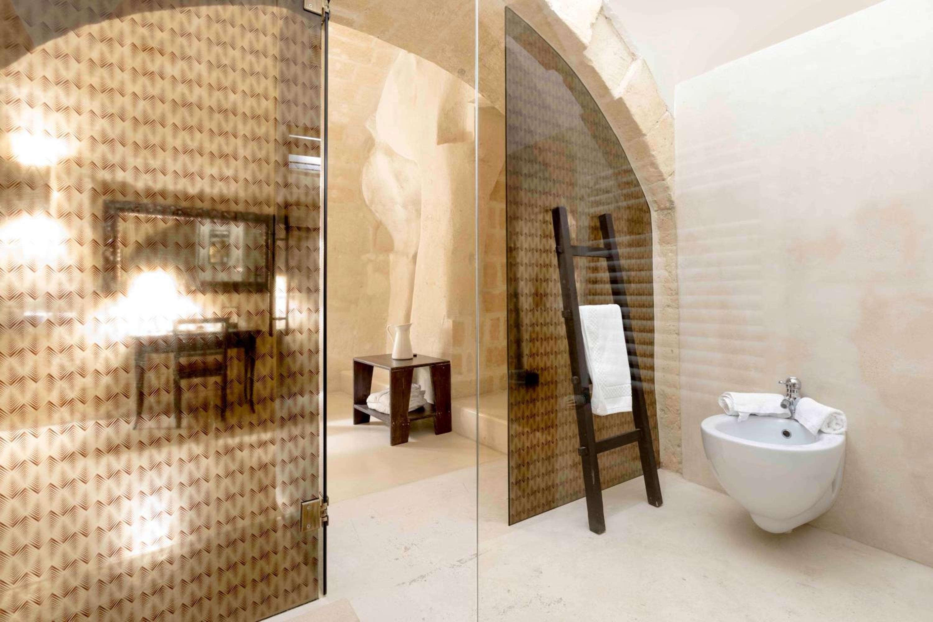 Double Room with Patio - Cave - Photo 8