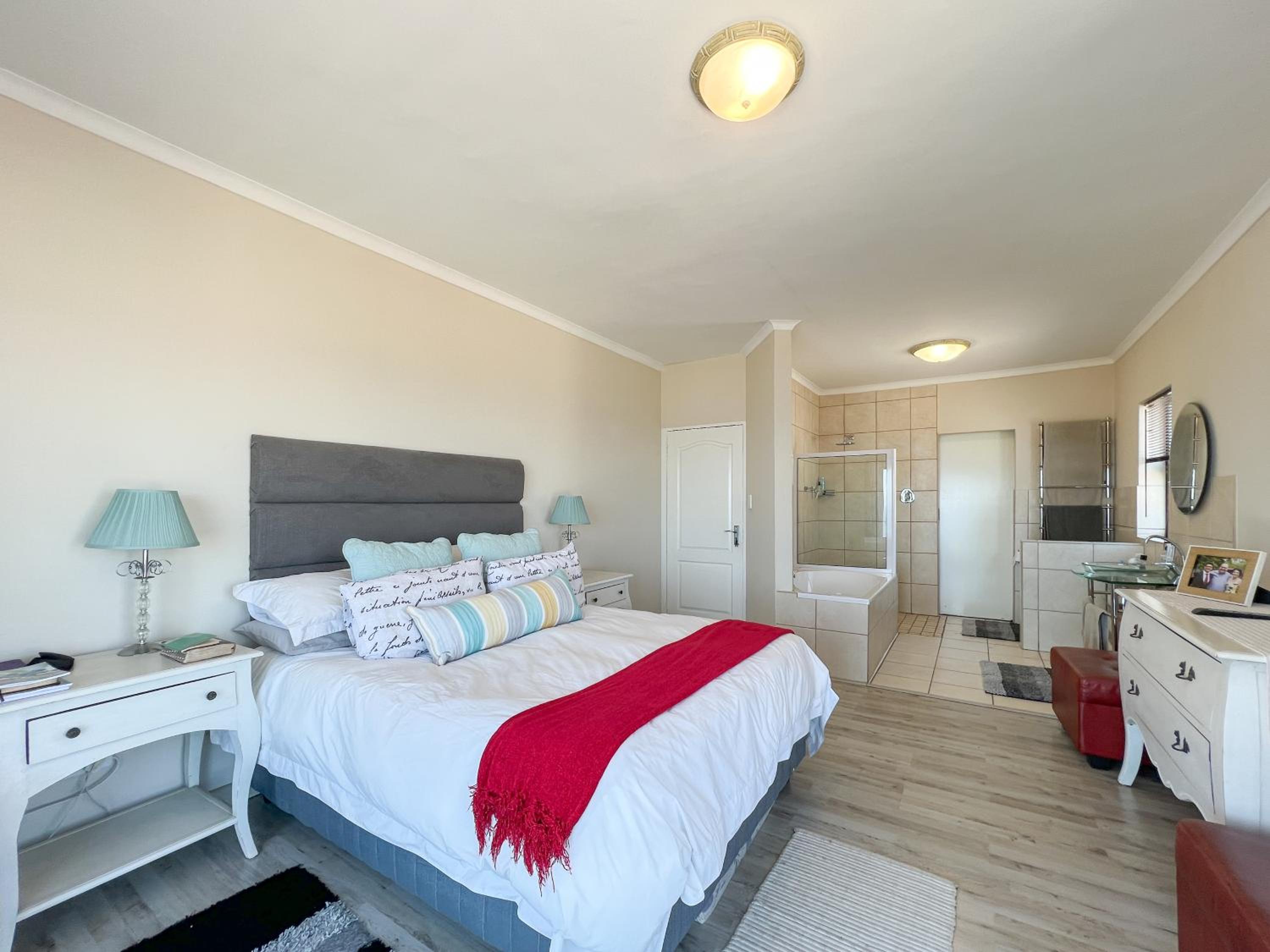 Apartment with Sea View photo 2