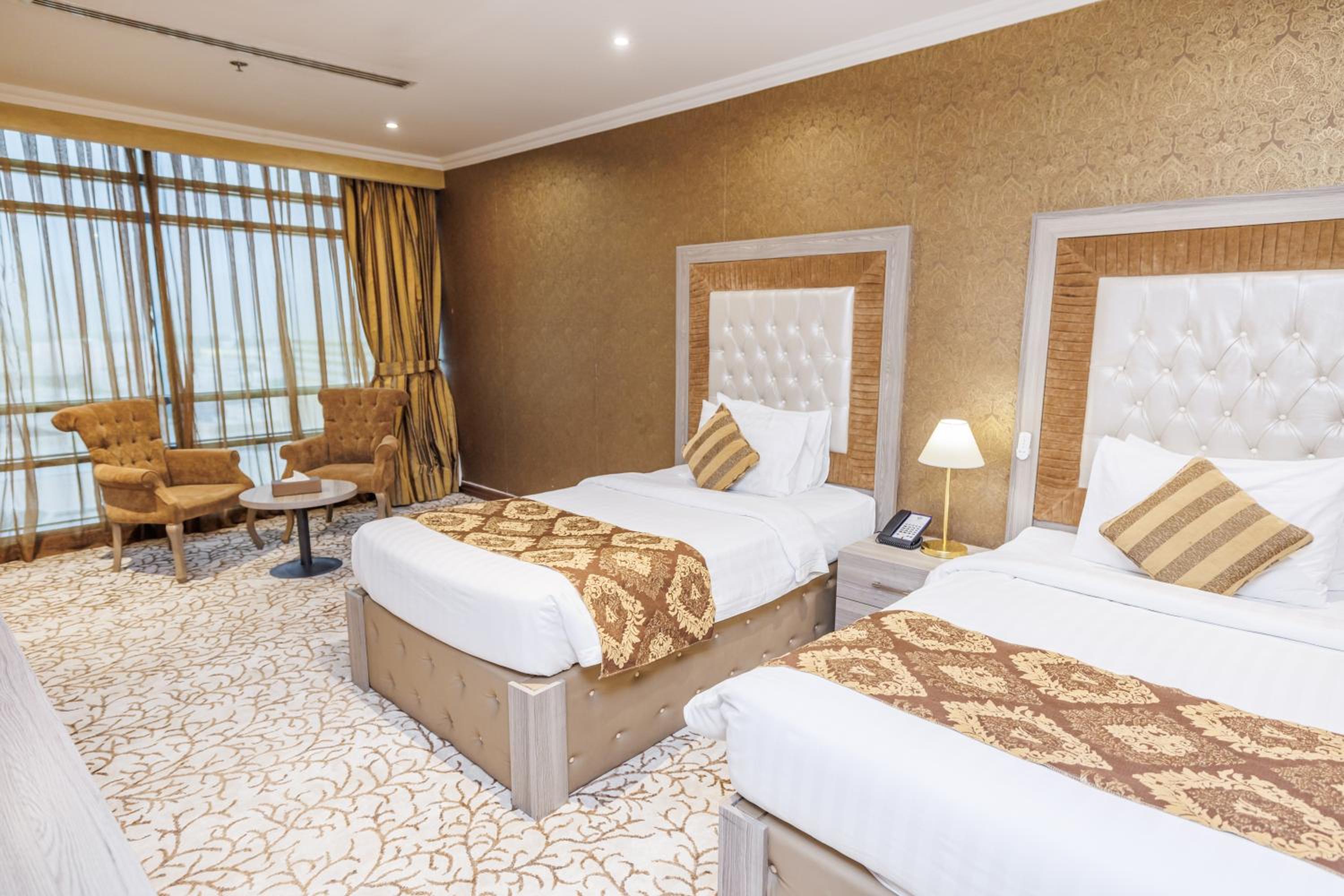 Deluxe Twin Room photo 1