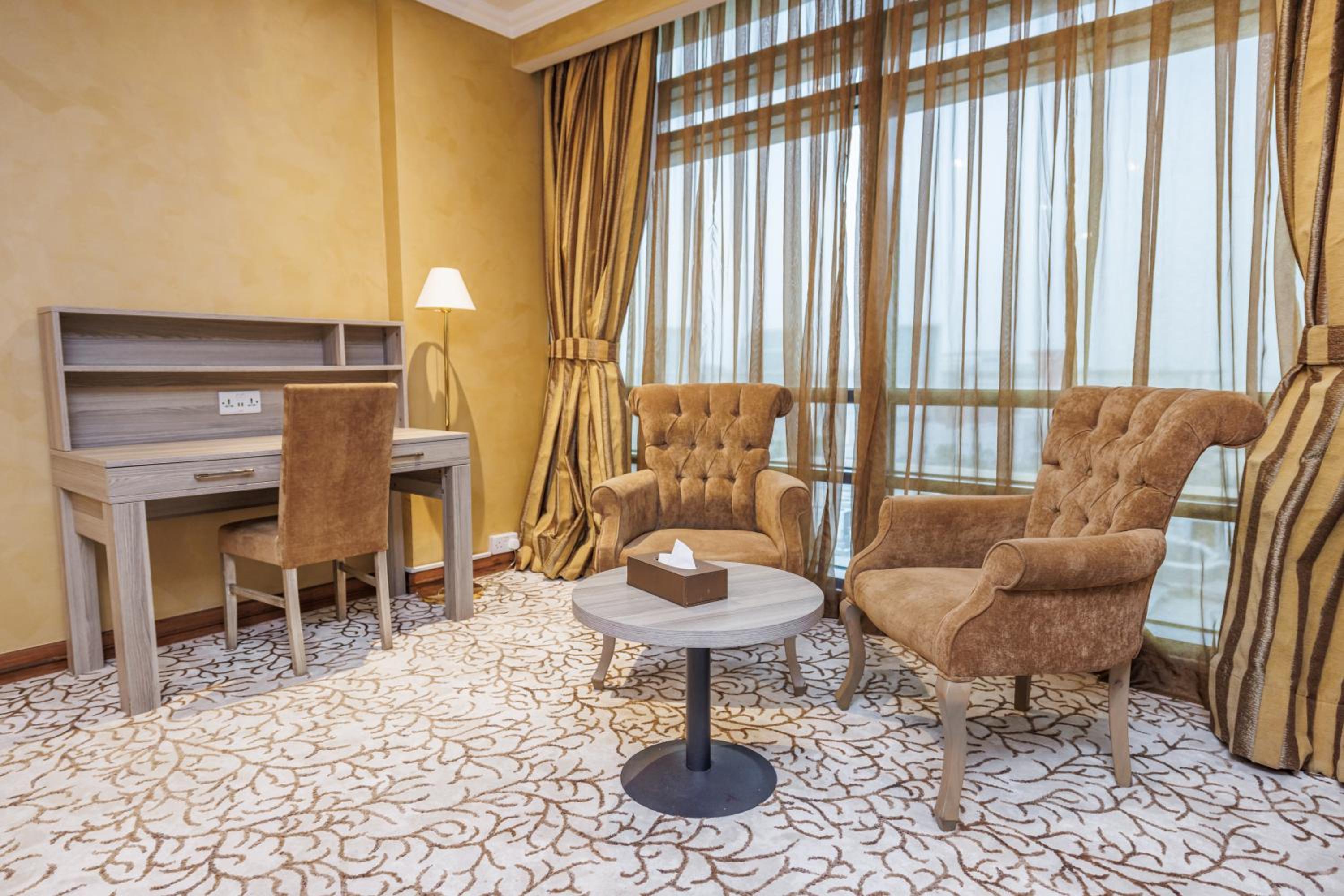 Deluxe King Room photo 2