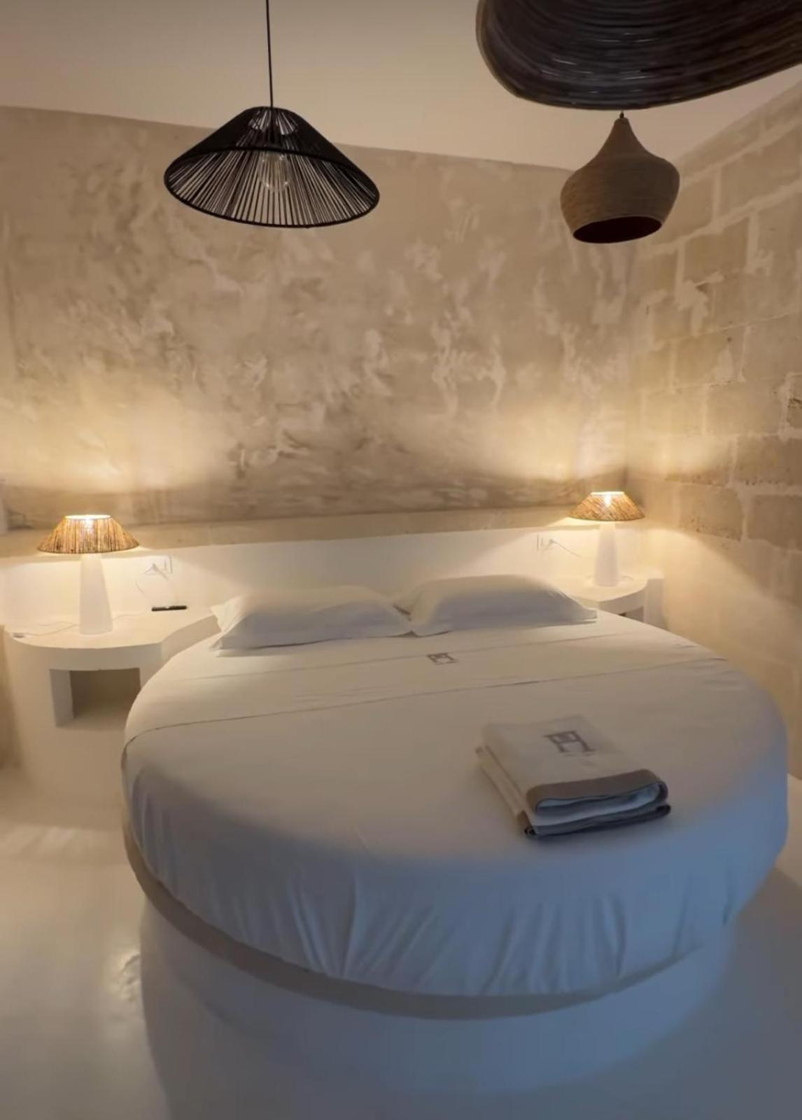 Suite with Lateral Sea View