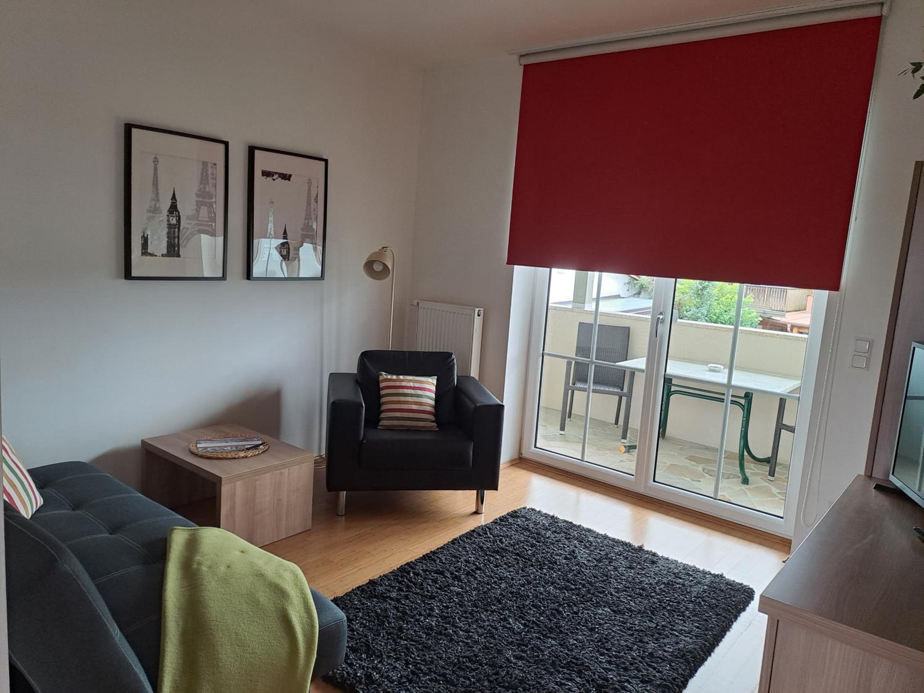 Apartment - Split Level photo 2