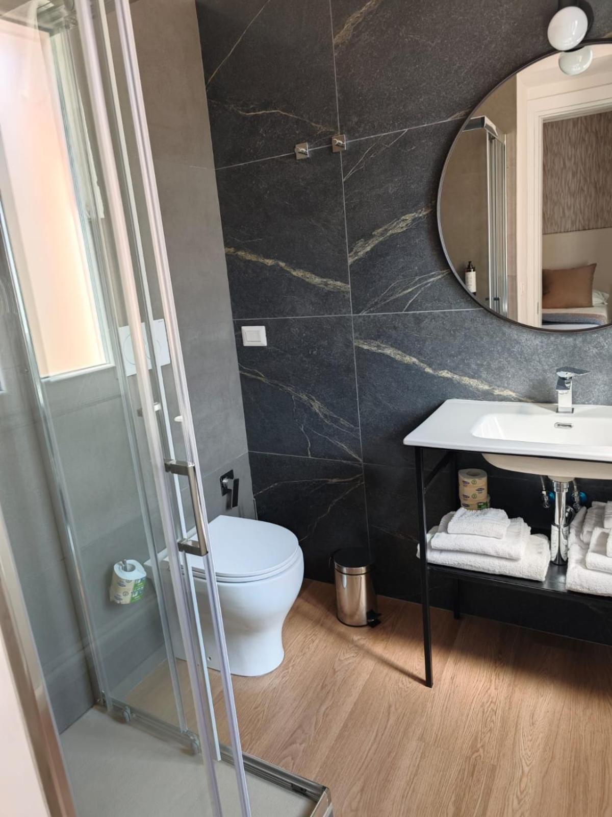 Deluxe Triple Room photo 2