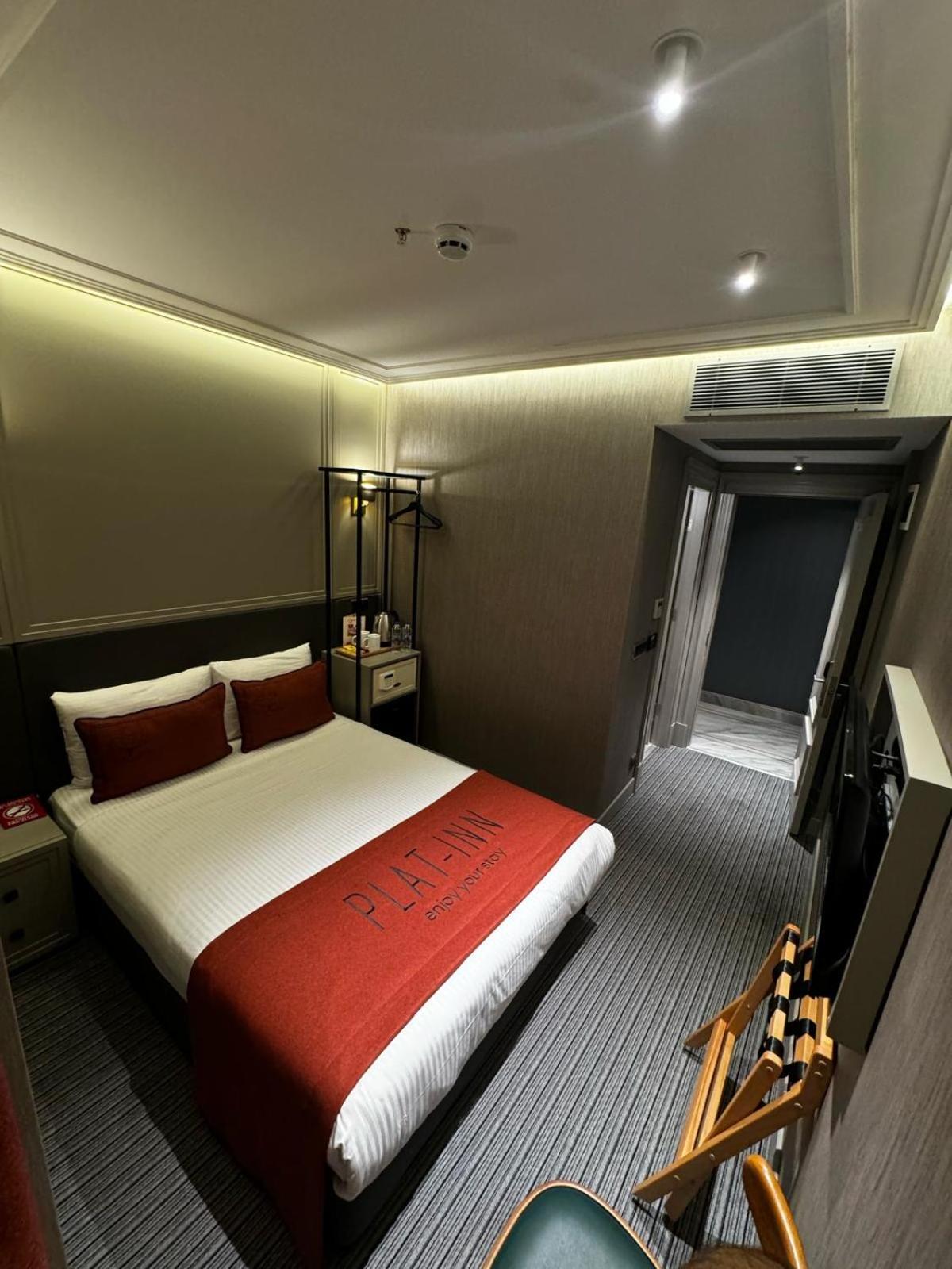 Budget Double Room photo 1
