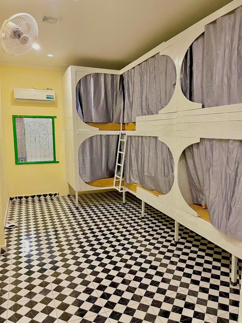 Bed In 6-Bed Mixed Dormitory Room photo 3