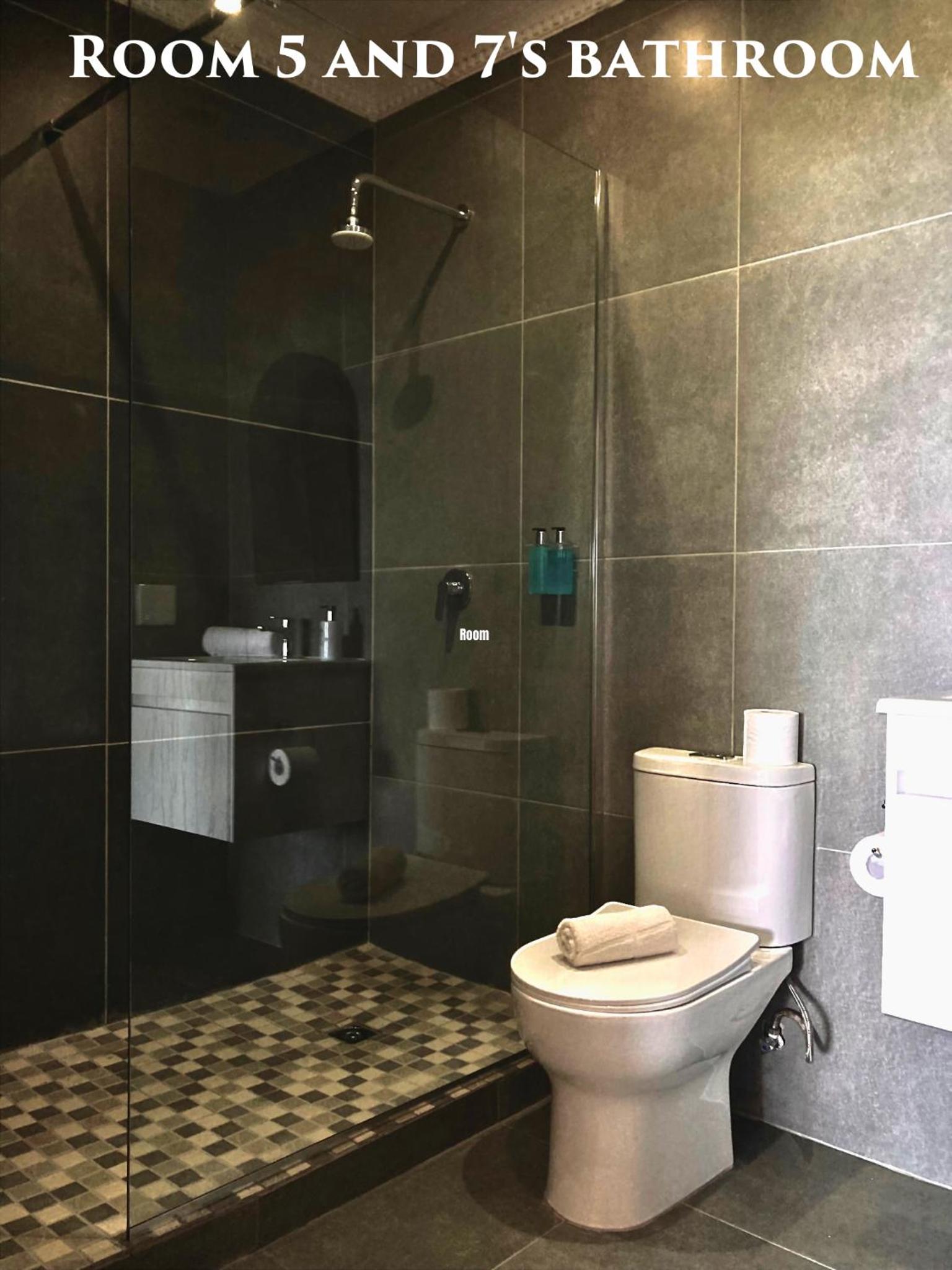 Deluxe Double or Twin Room with Sea View photo 2