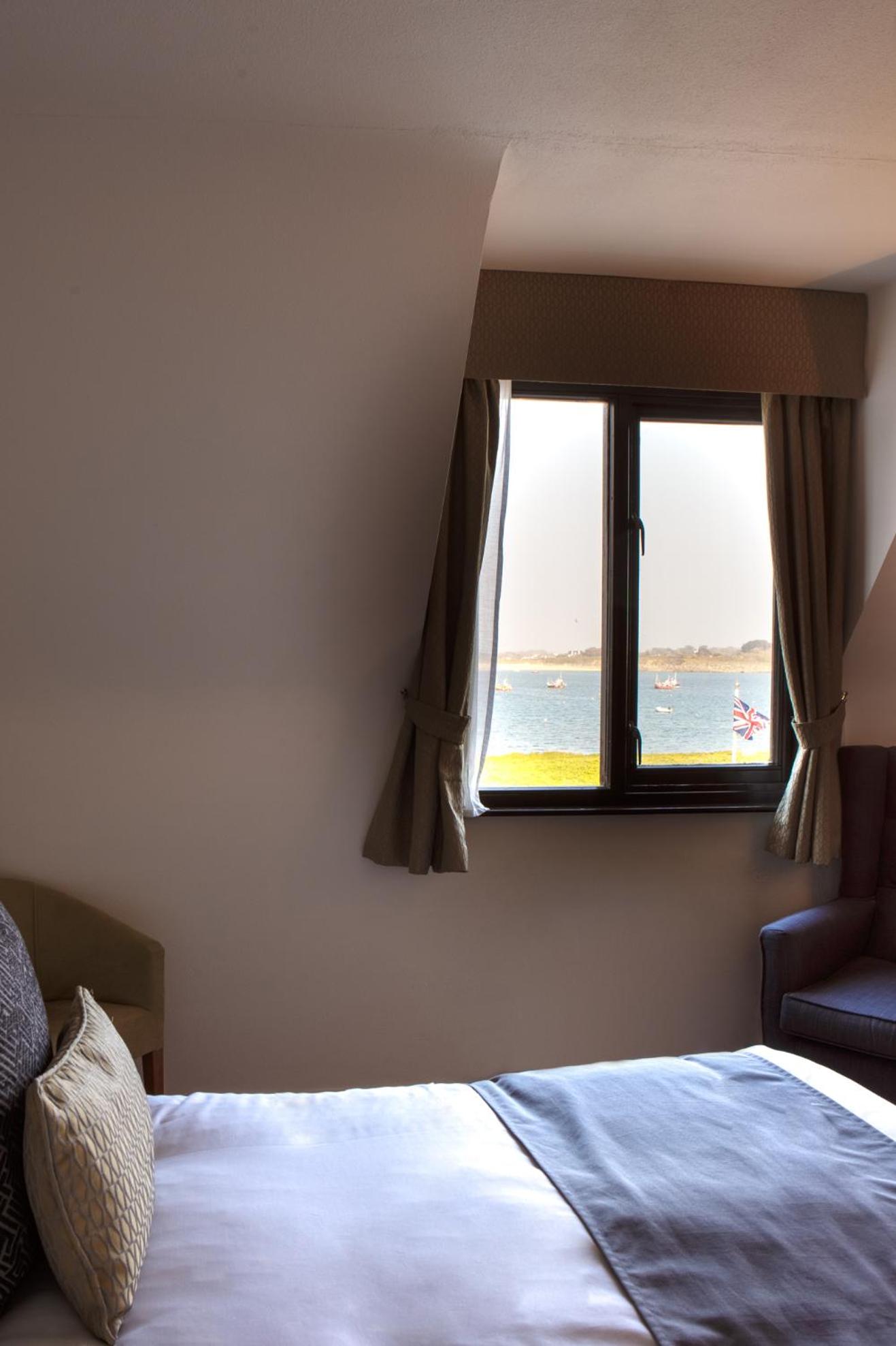 Double Room with Sea View - Photo 4