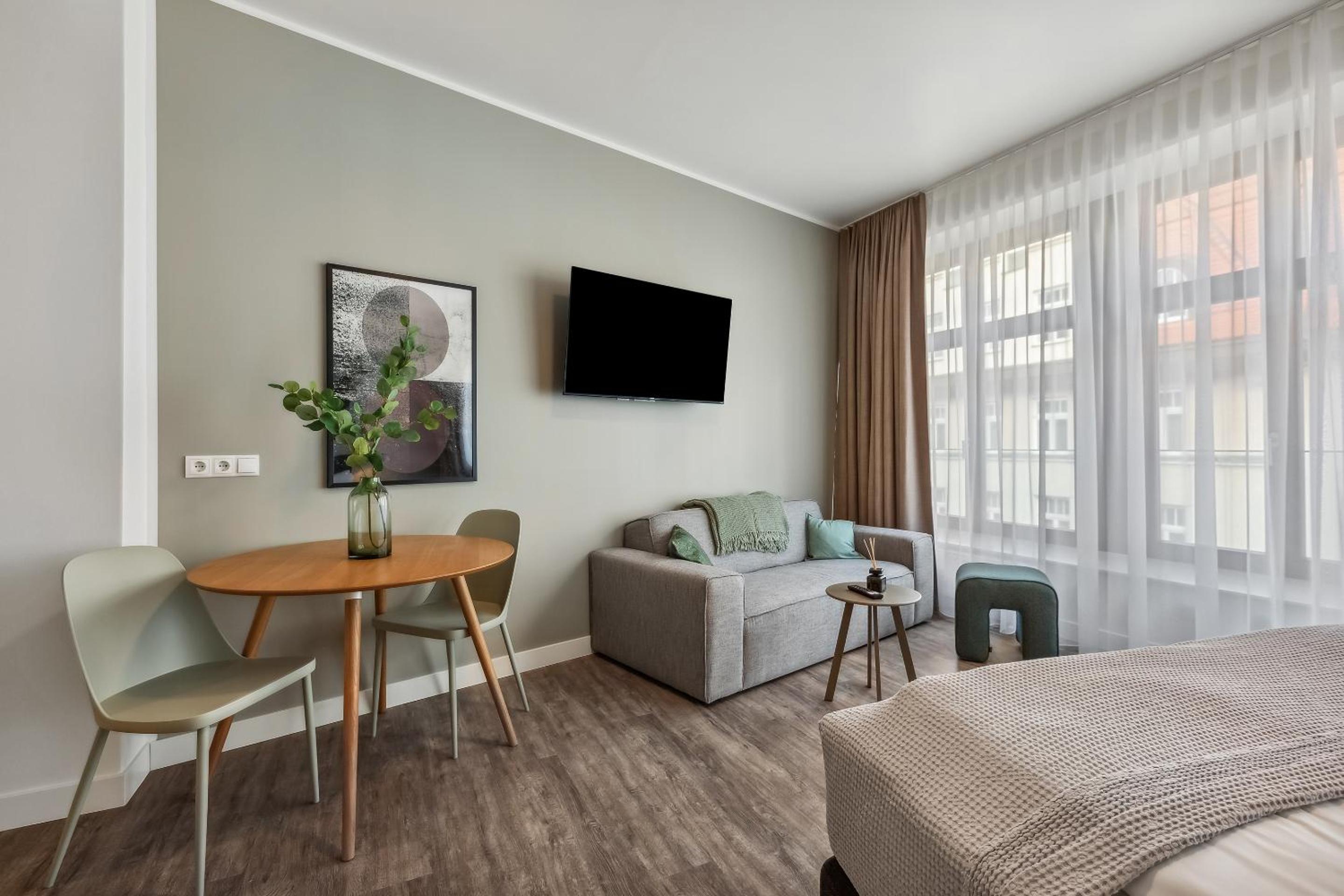 Suite XL - Photo 13