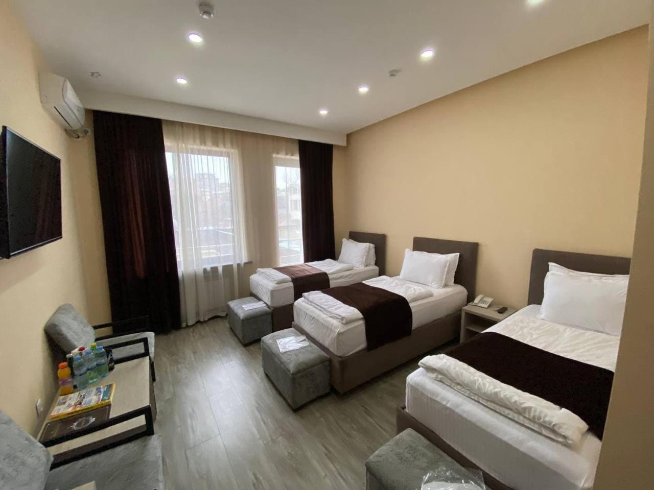 Triple Room - Photo 2