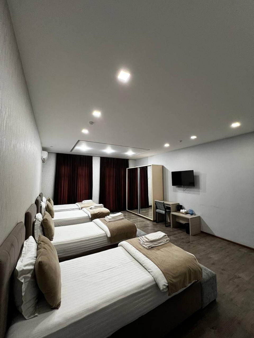 Classic Quadruple Room - Photo 2