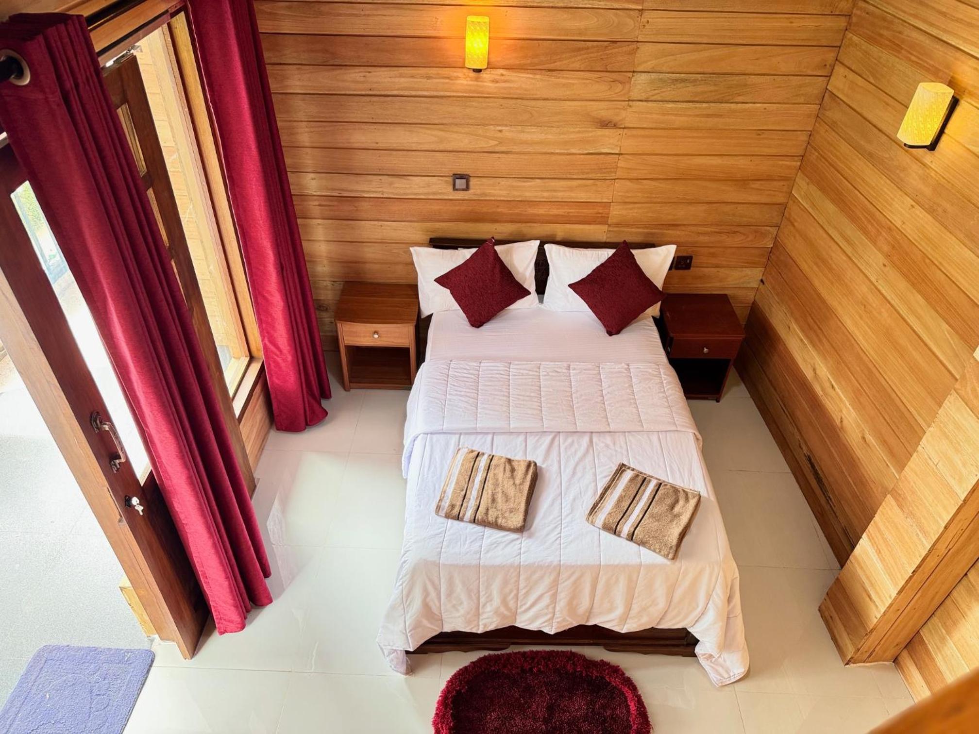 Twin Room with Mountain View