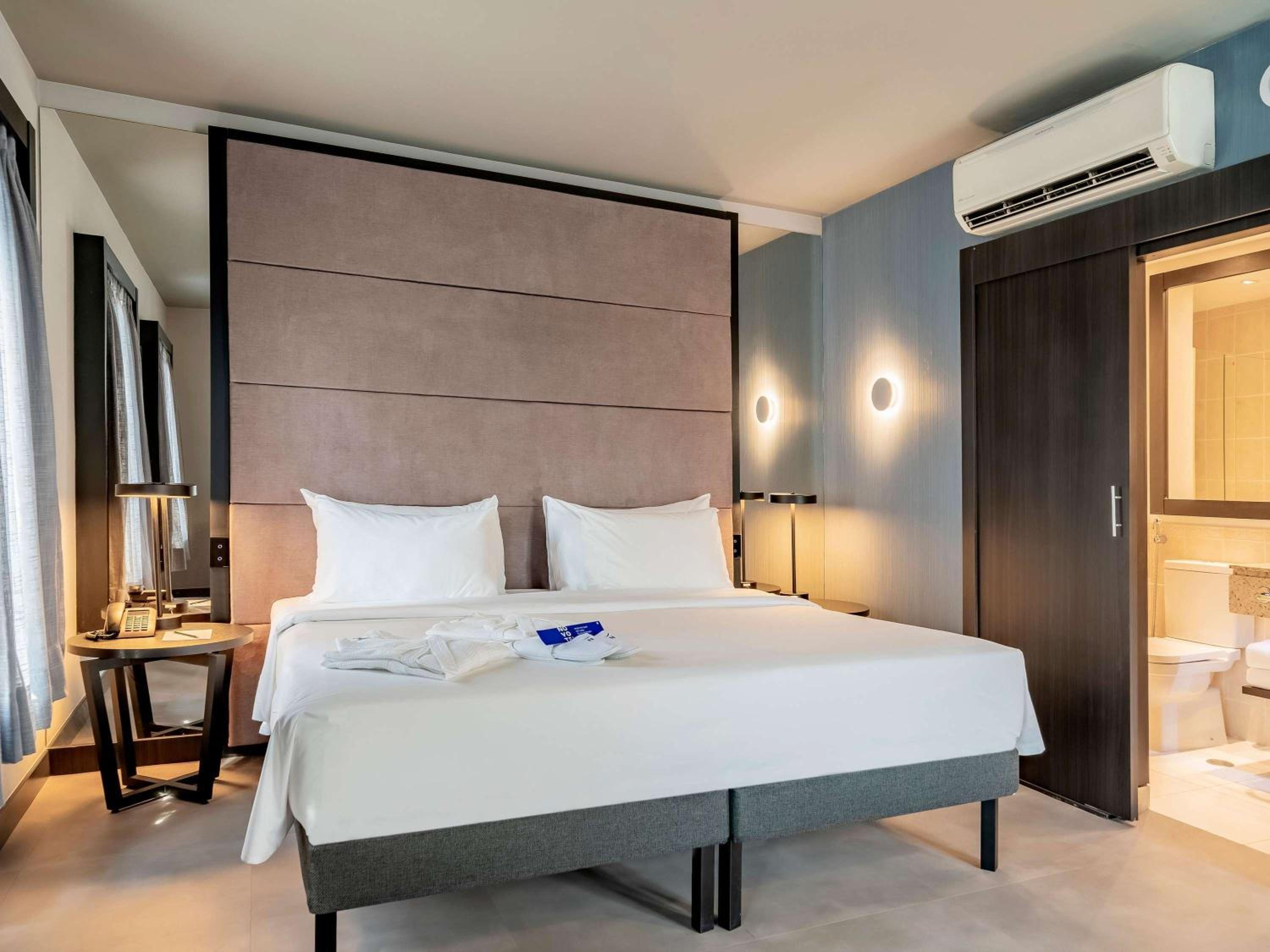 Superior Suite with one double bed - Photo 1