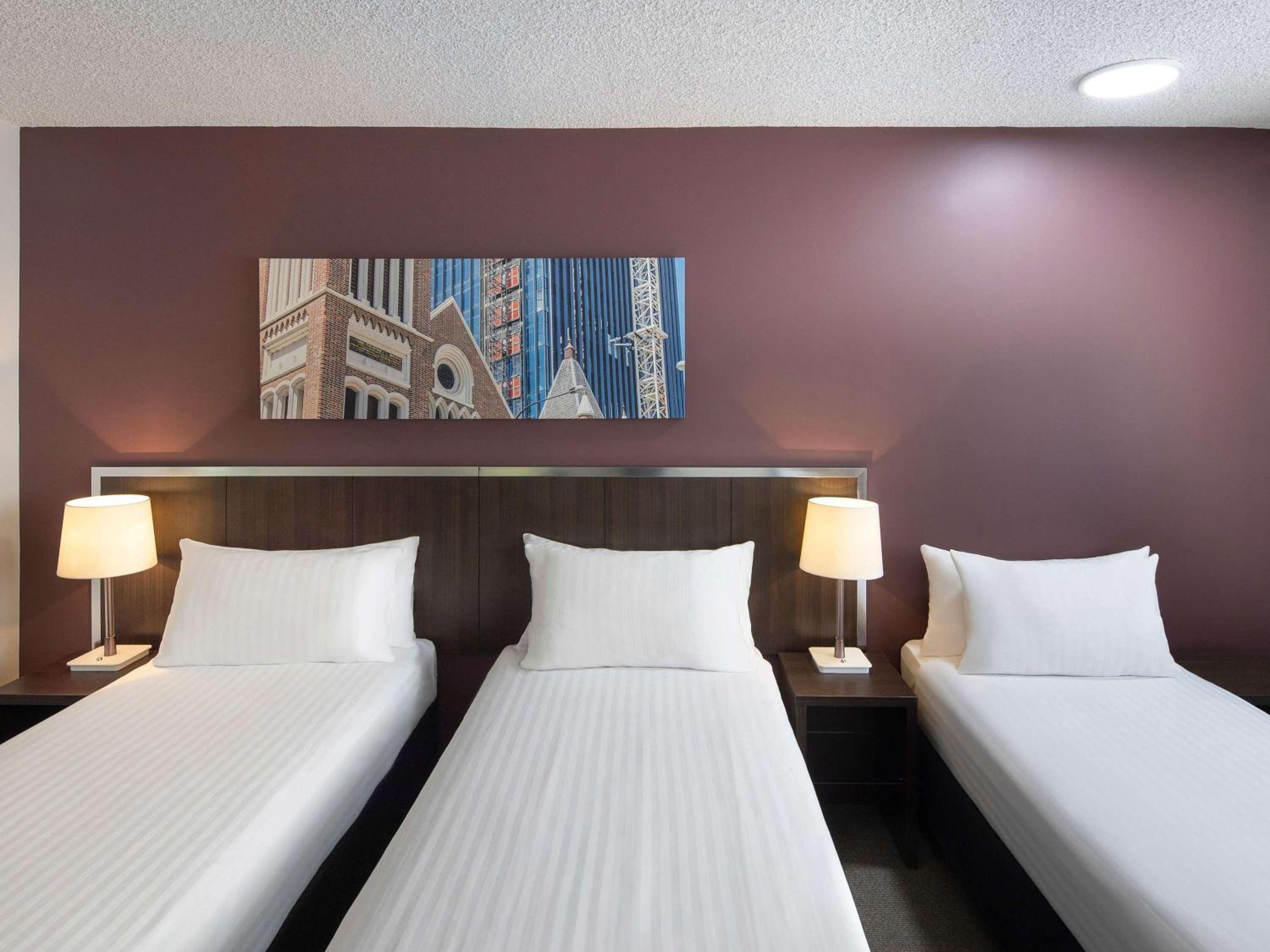 Standard Triple Room - Photo 8