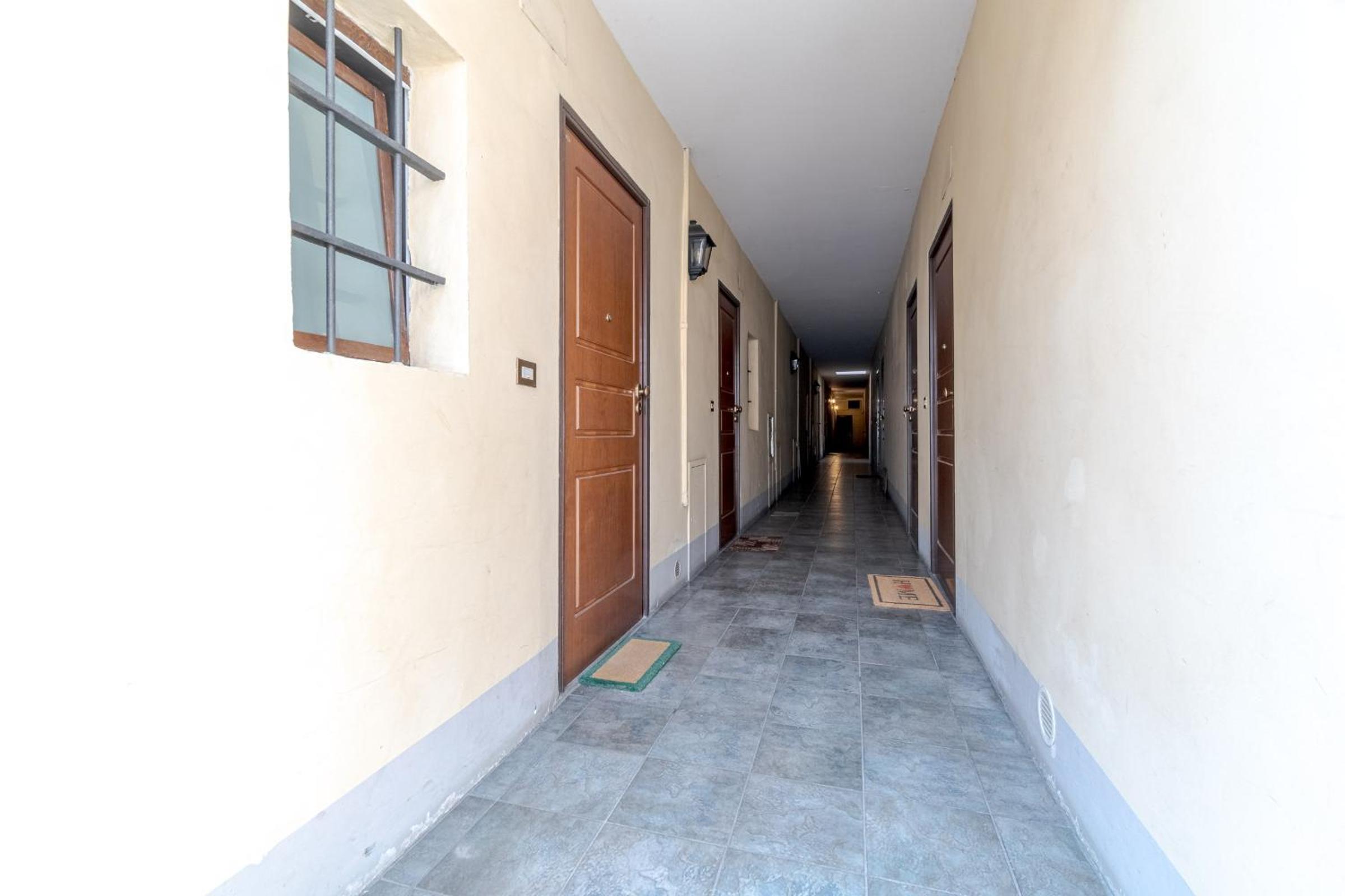 One-Bedroom Apartment - Photo 16