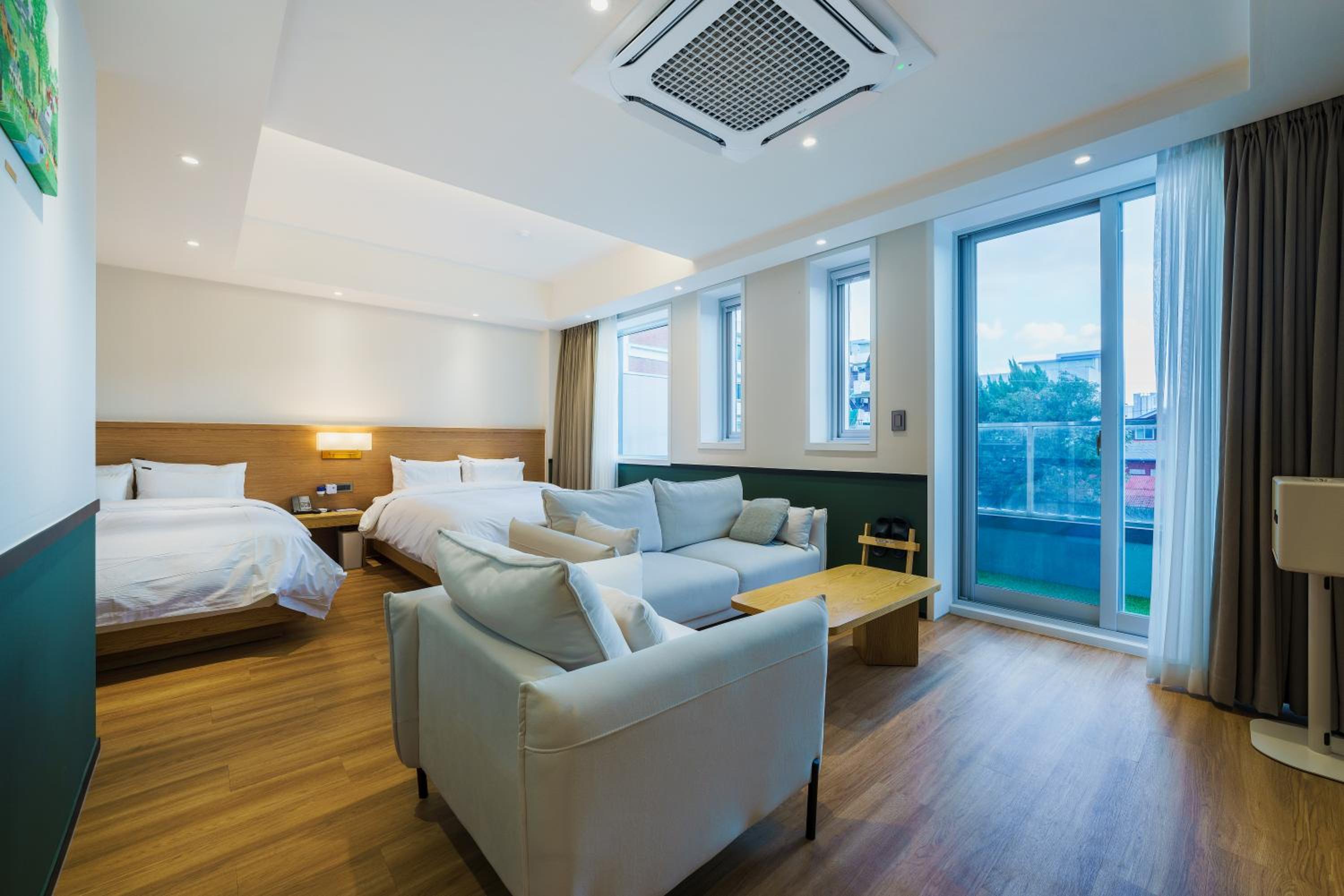 Premium Room