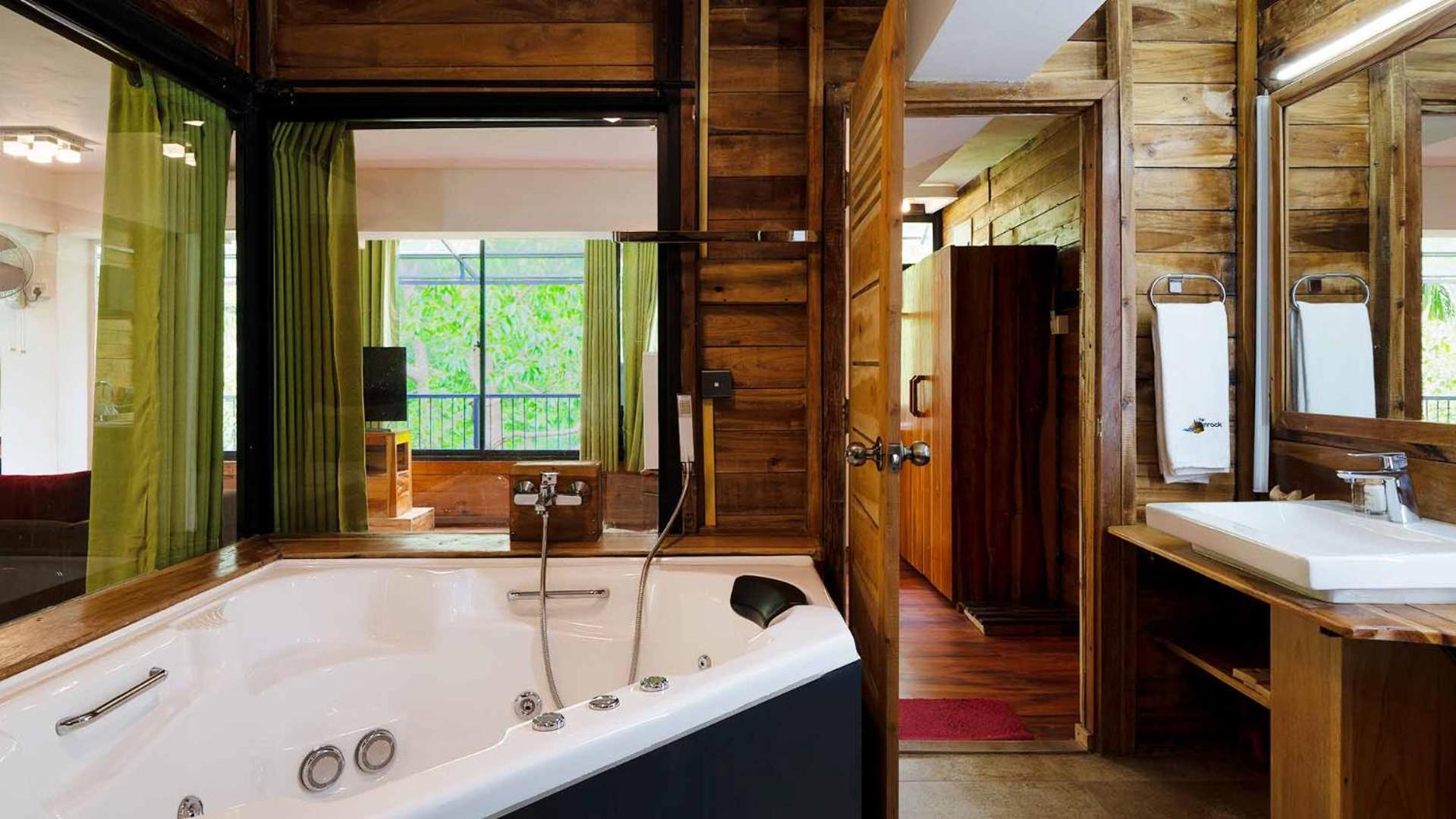 Suite With River View photo 3