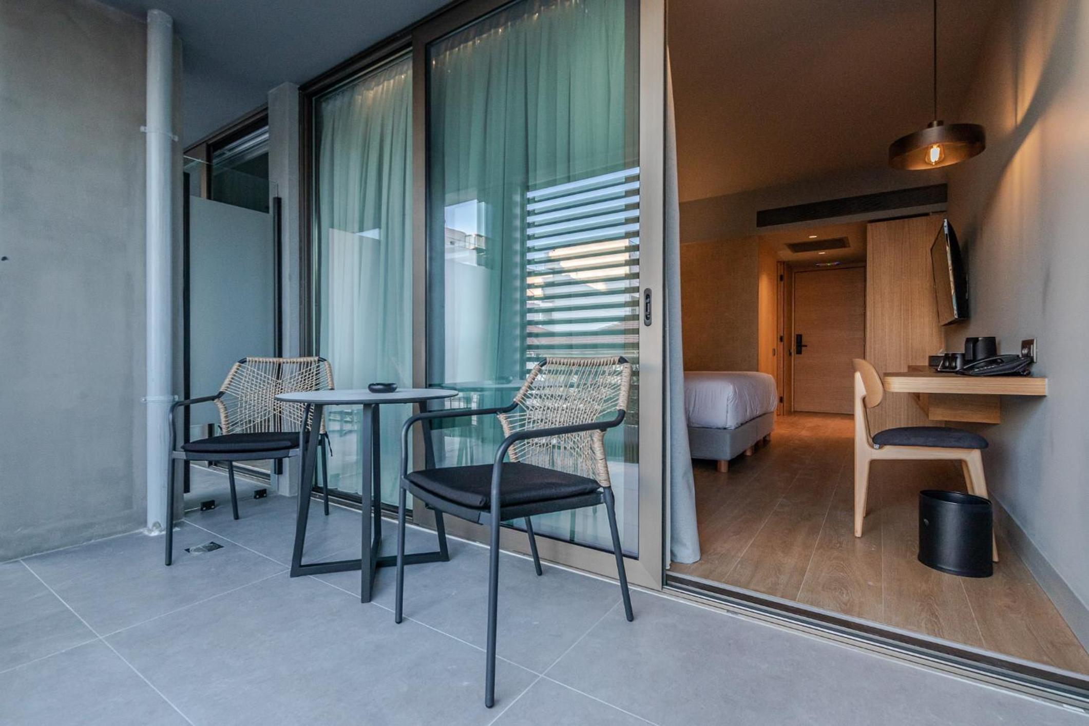 Superior Double or Twin Room with Mountain View - Photo 29