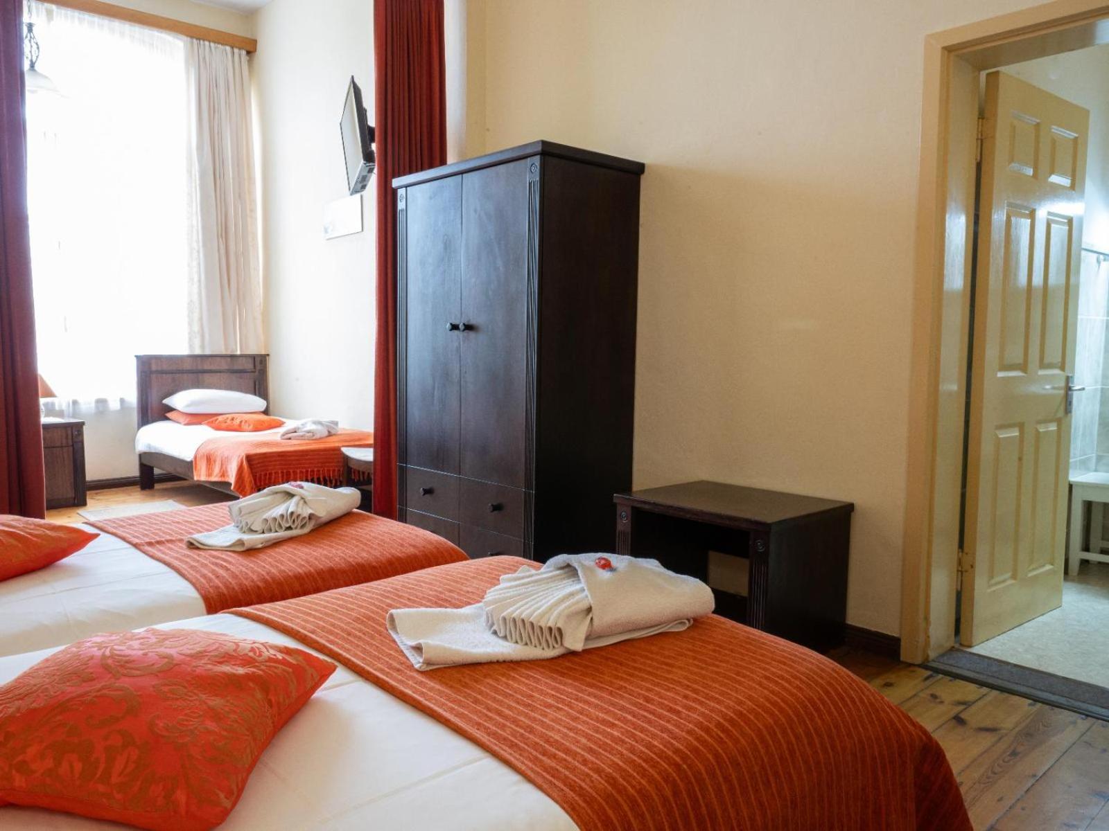 Comfort Triple Room with Shower photo 1