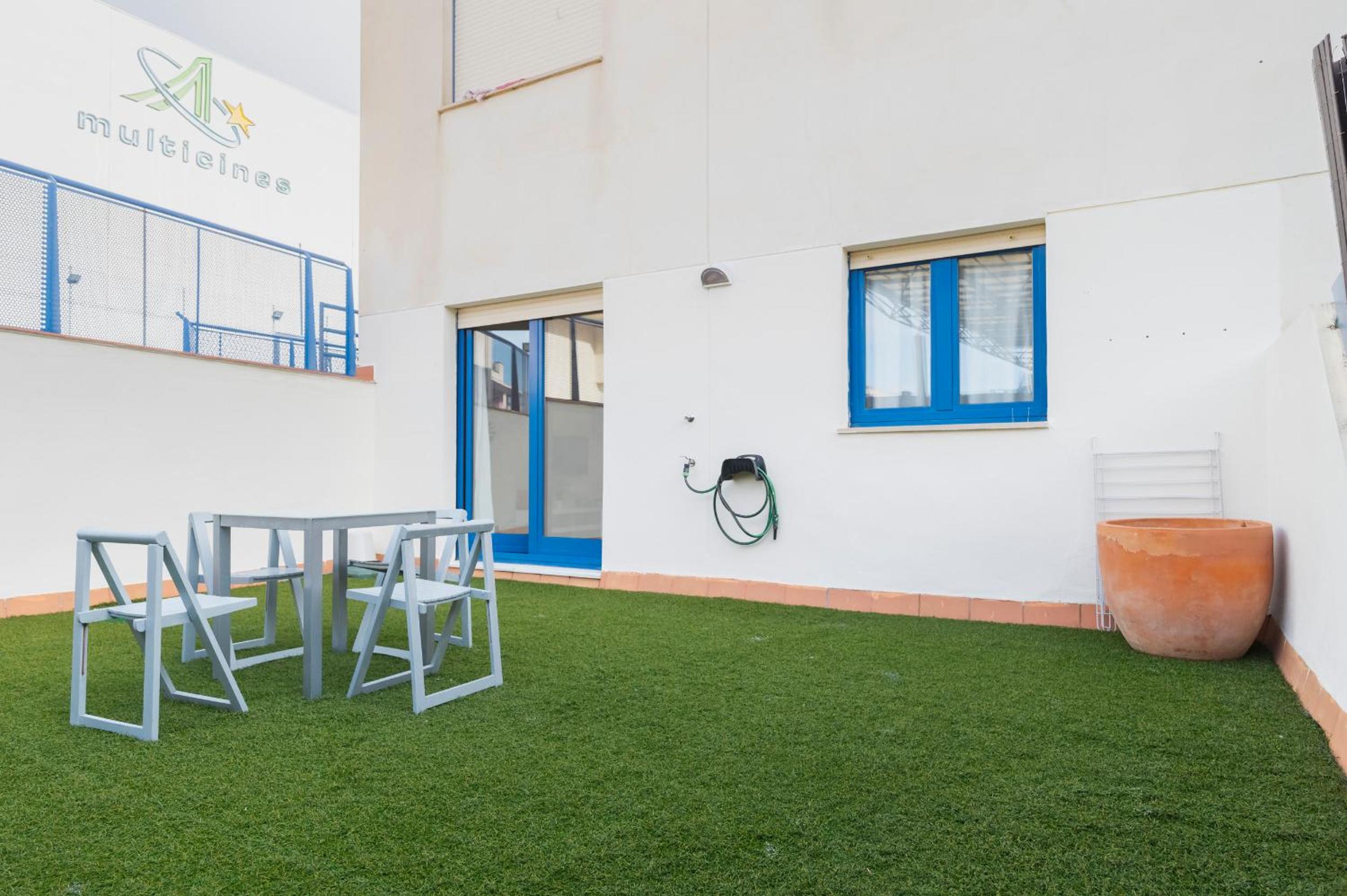 Apartment with Terrace photo 3