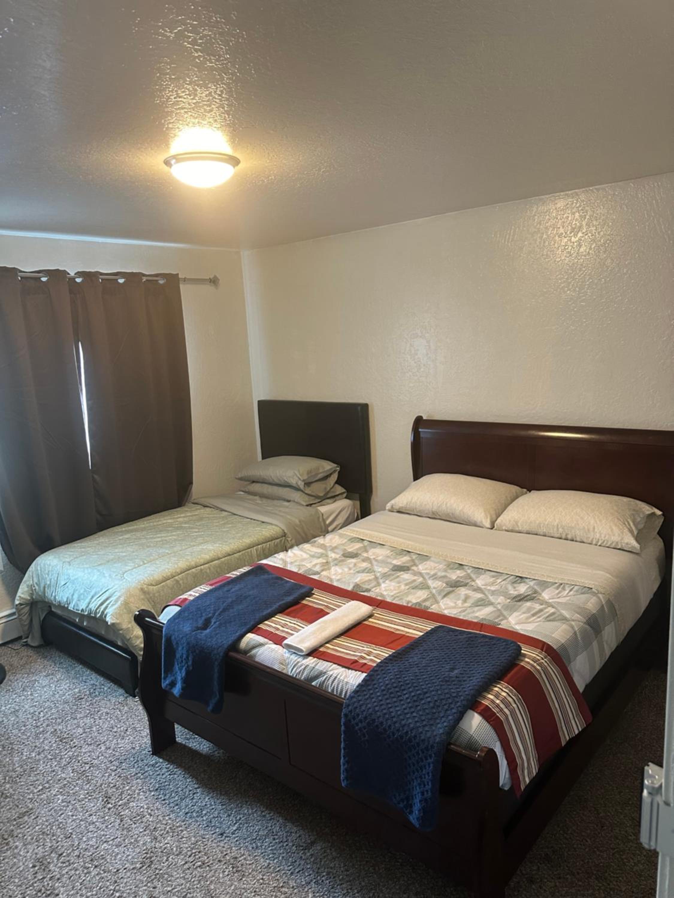 One-Bedroom Apartment photo 1