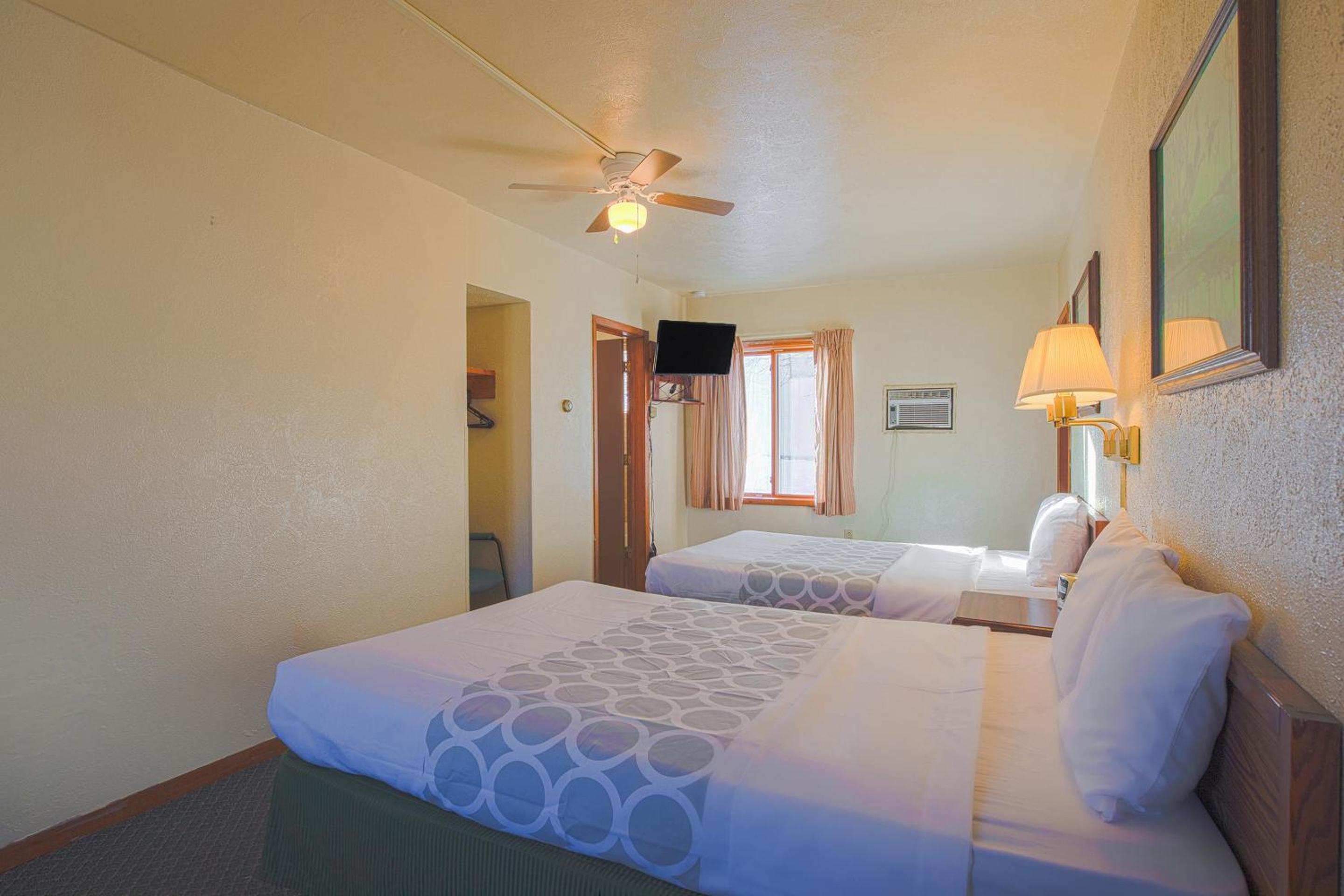 1 QUEEN BED | NSMK