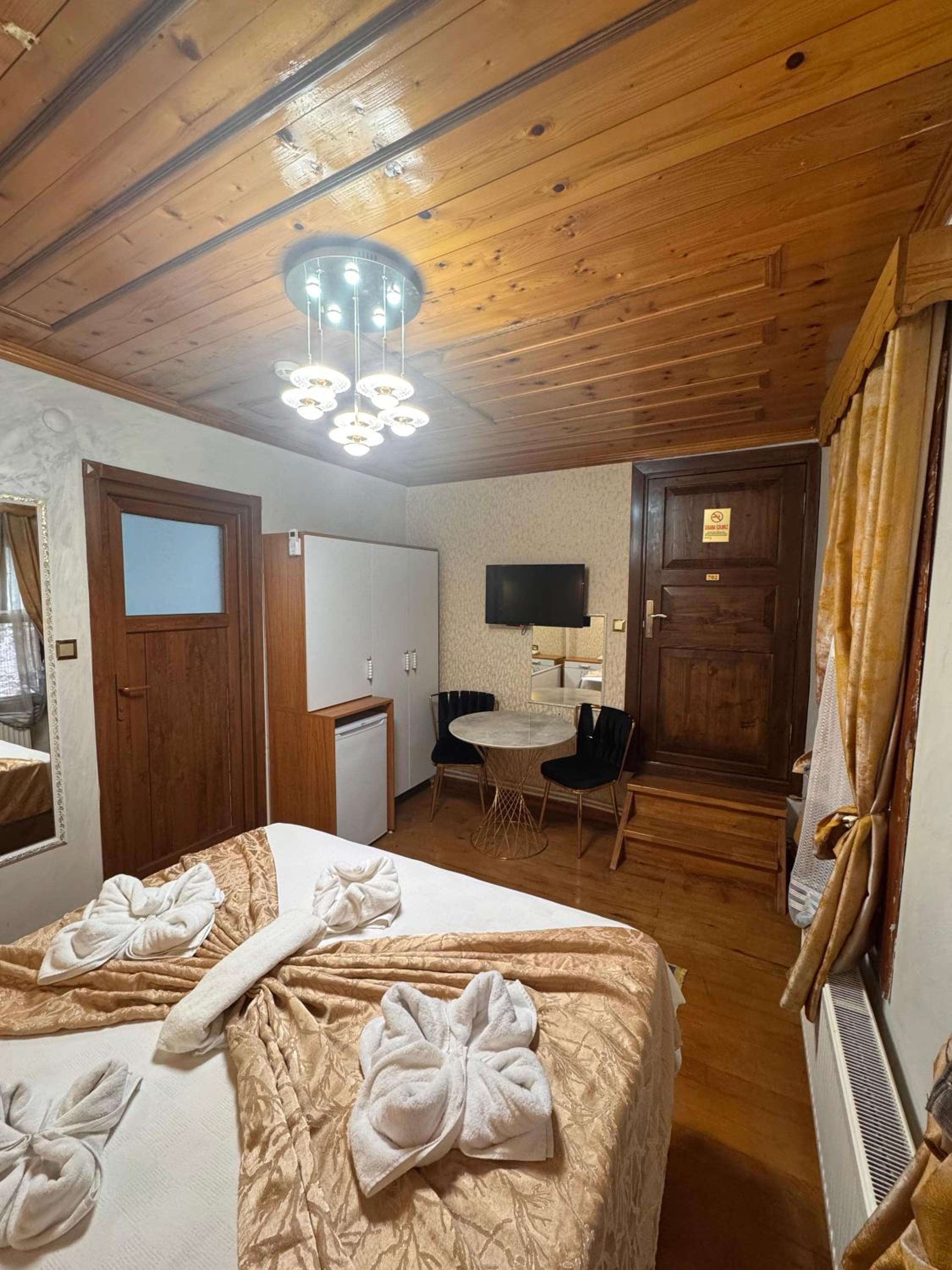 Double Room With Spa Bath photo 2
