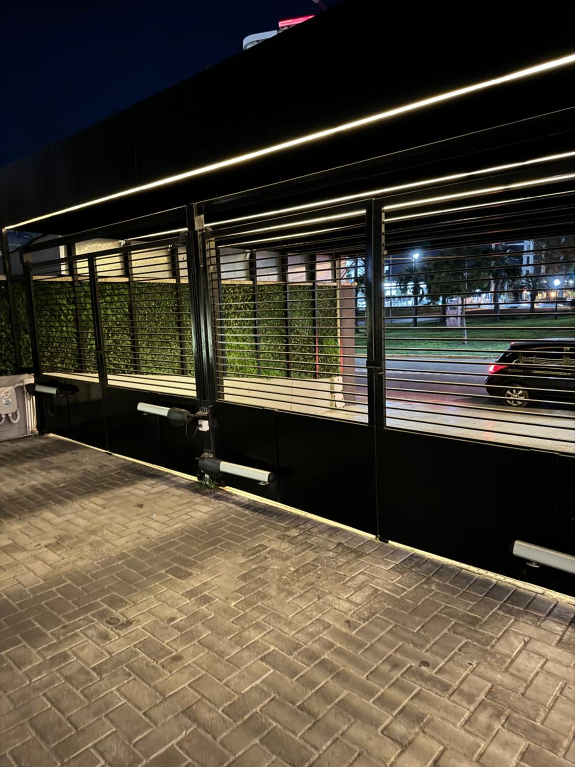 Two-Bedroom Apartment With City View photo 2