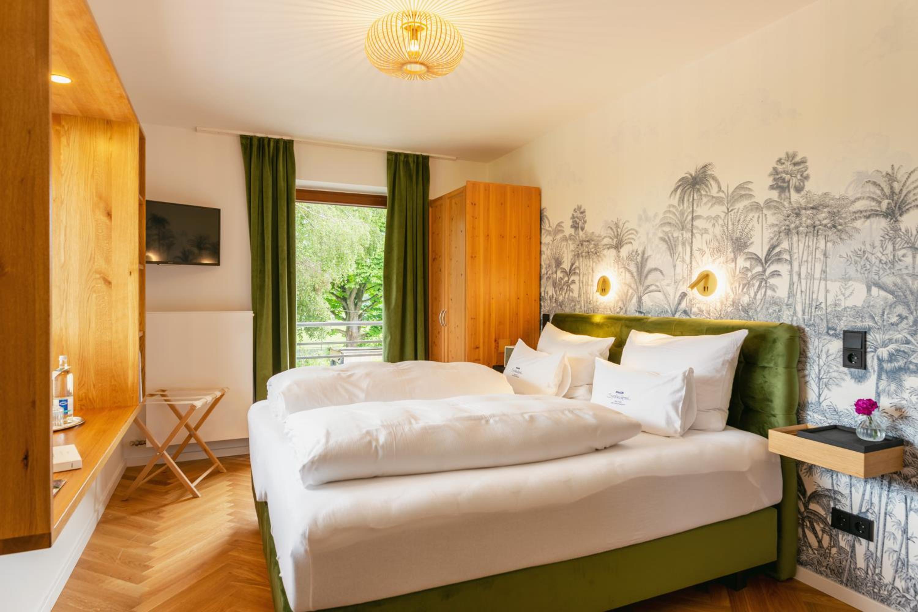 Double Room with Lake View photo 3