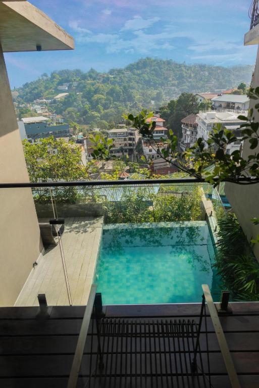 Double Room with Pool View