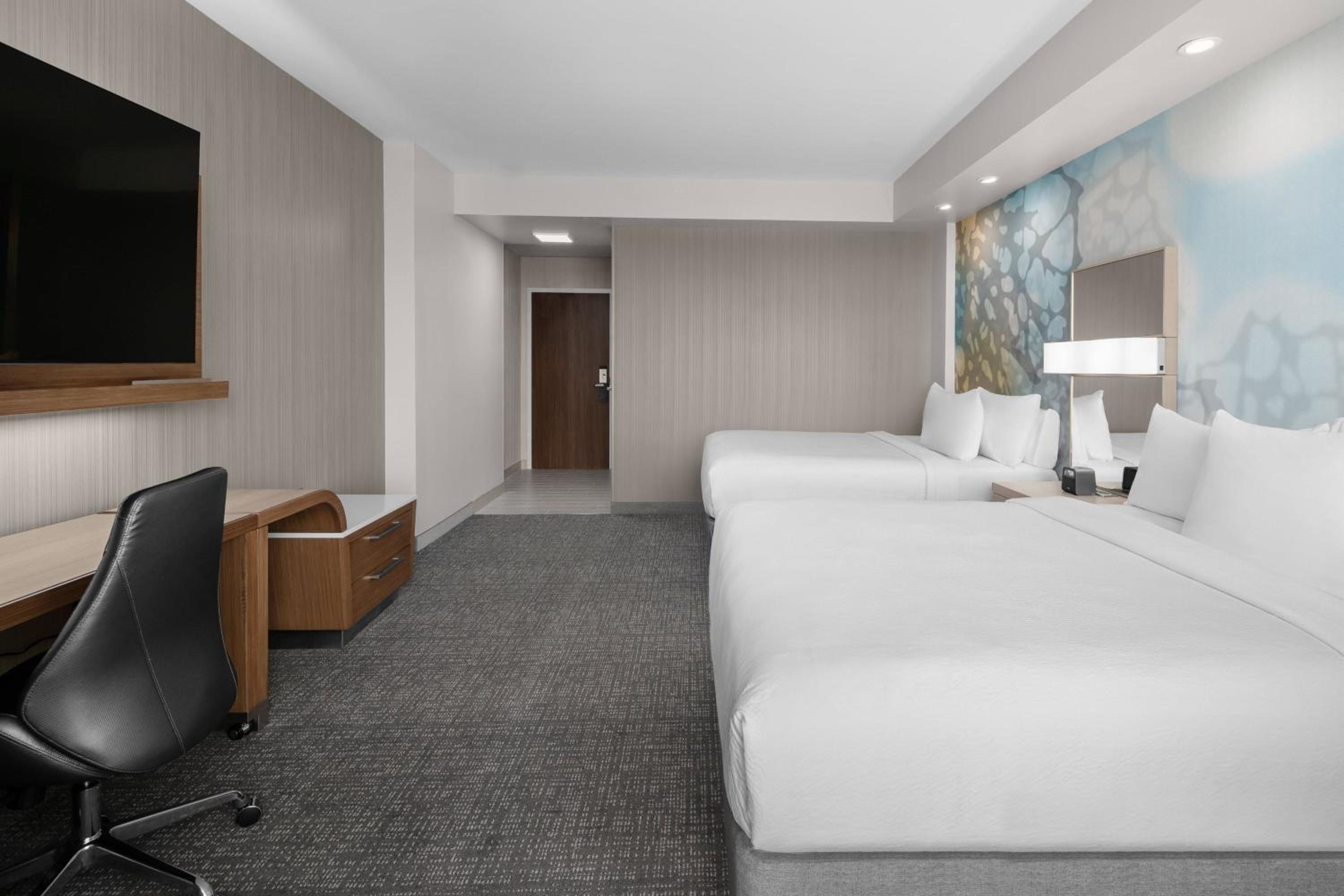 Double Queen Room - Photo 7