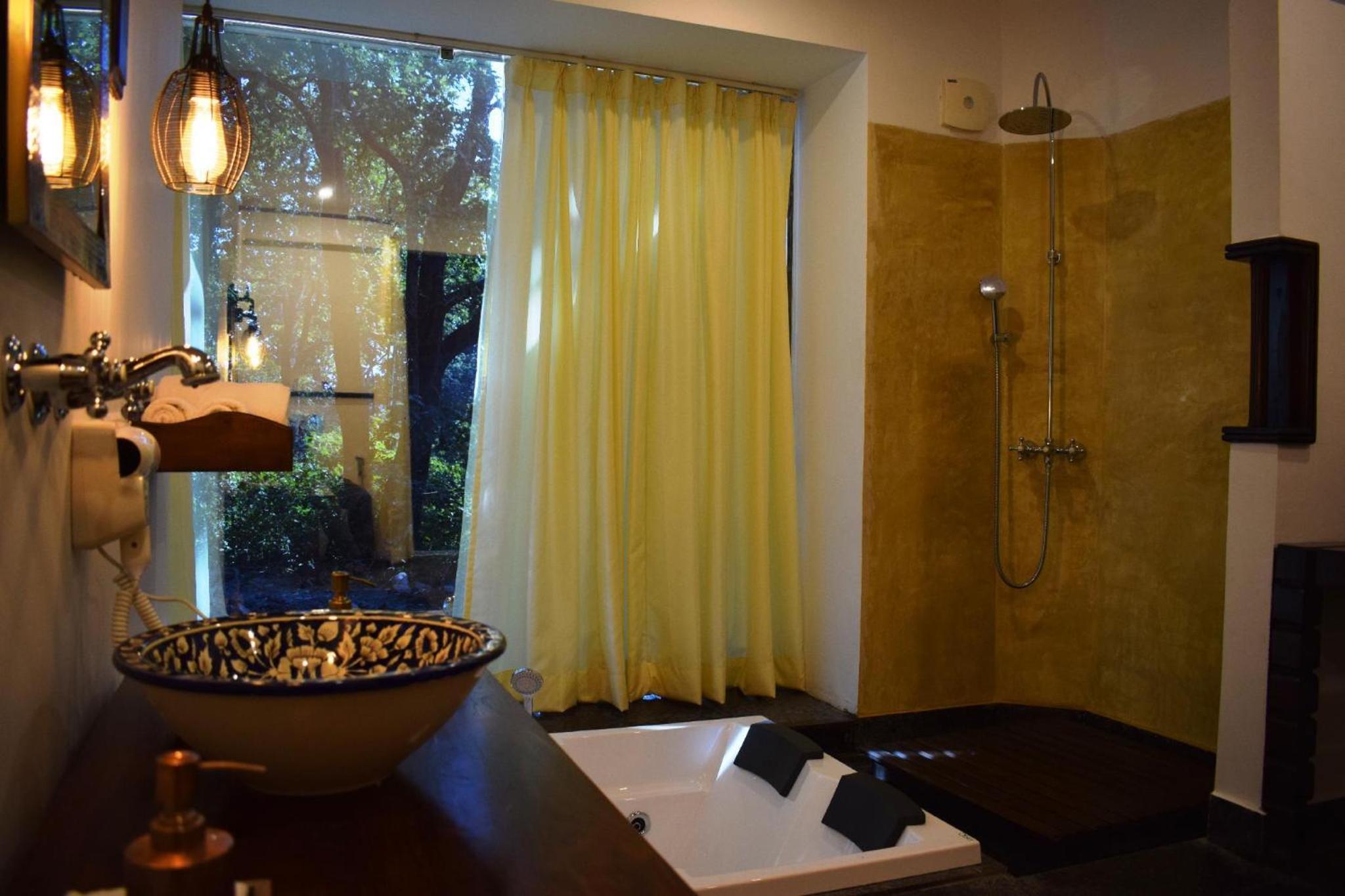 Jungle Villa with Jacuzzi photo 2