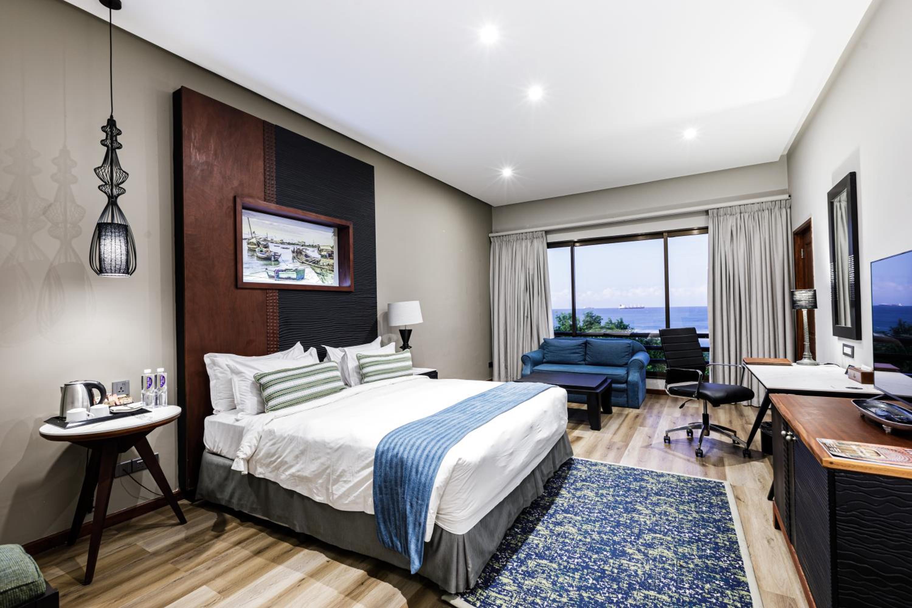 Superior Deluxe Room - Photo 1