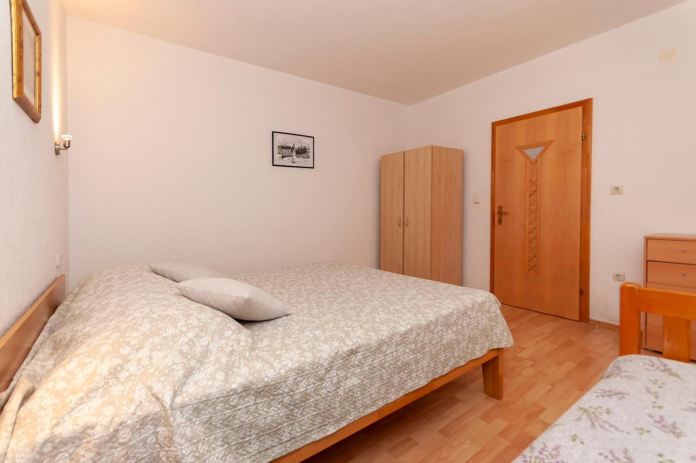 One-Bedroom Apartment with Sea View photo 2