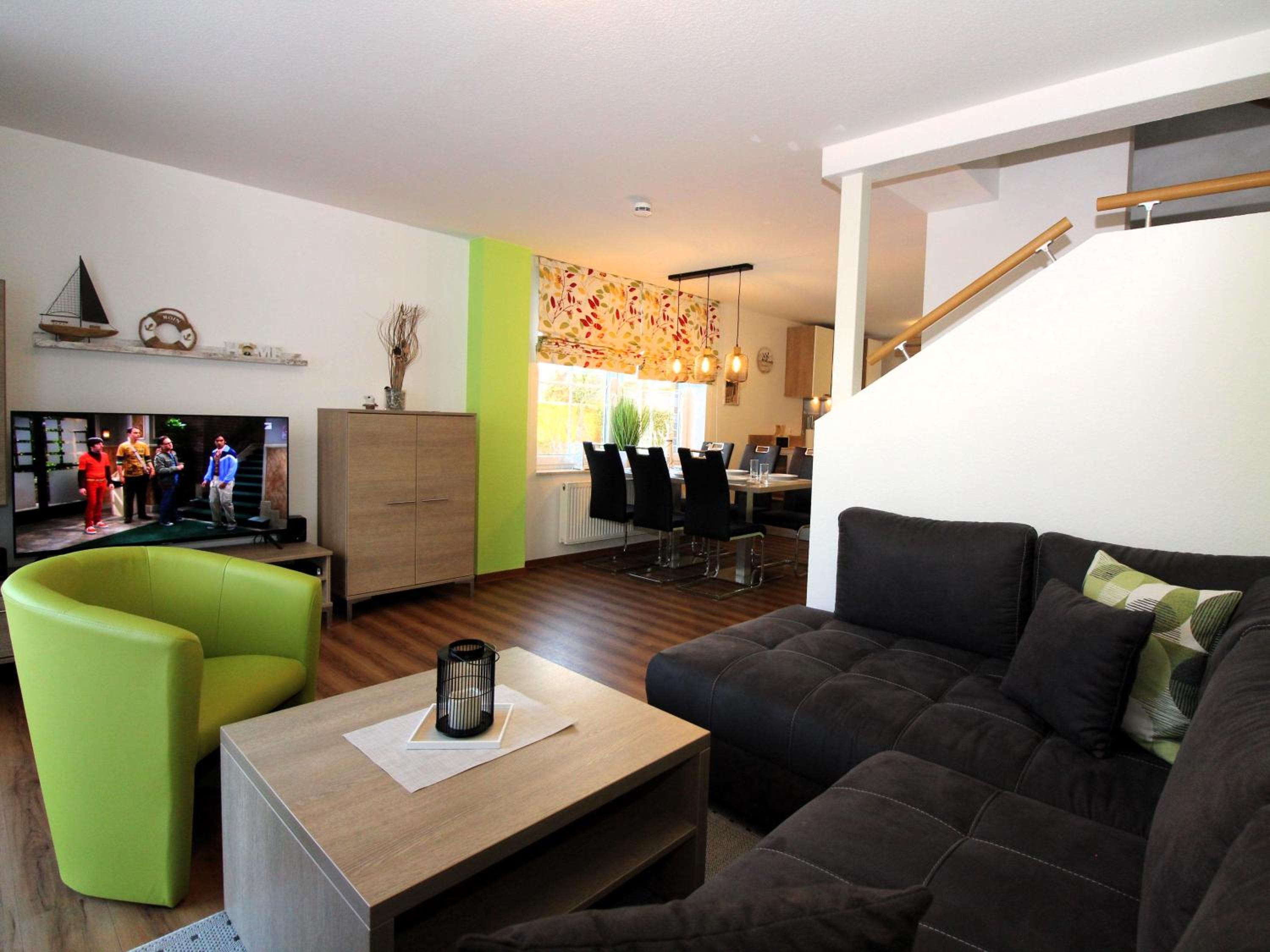 Three-Bedroom House photo 2