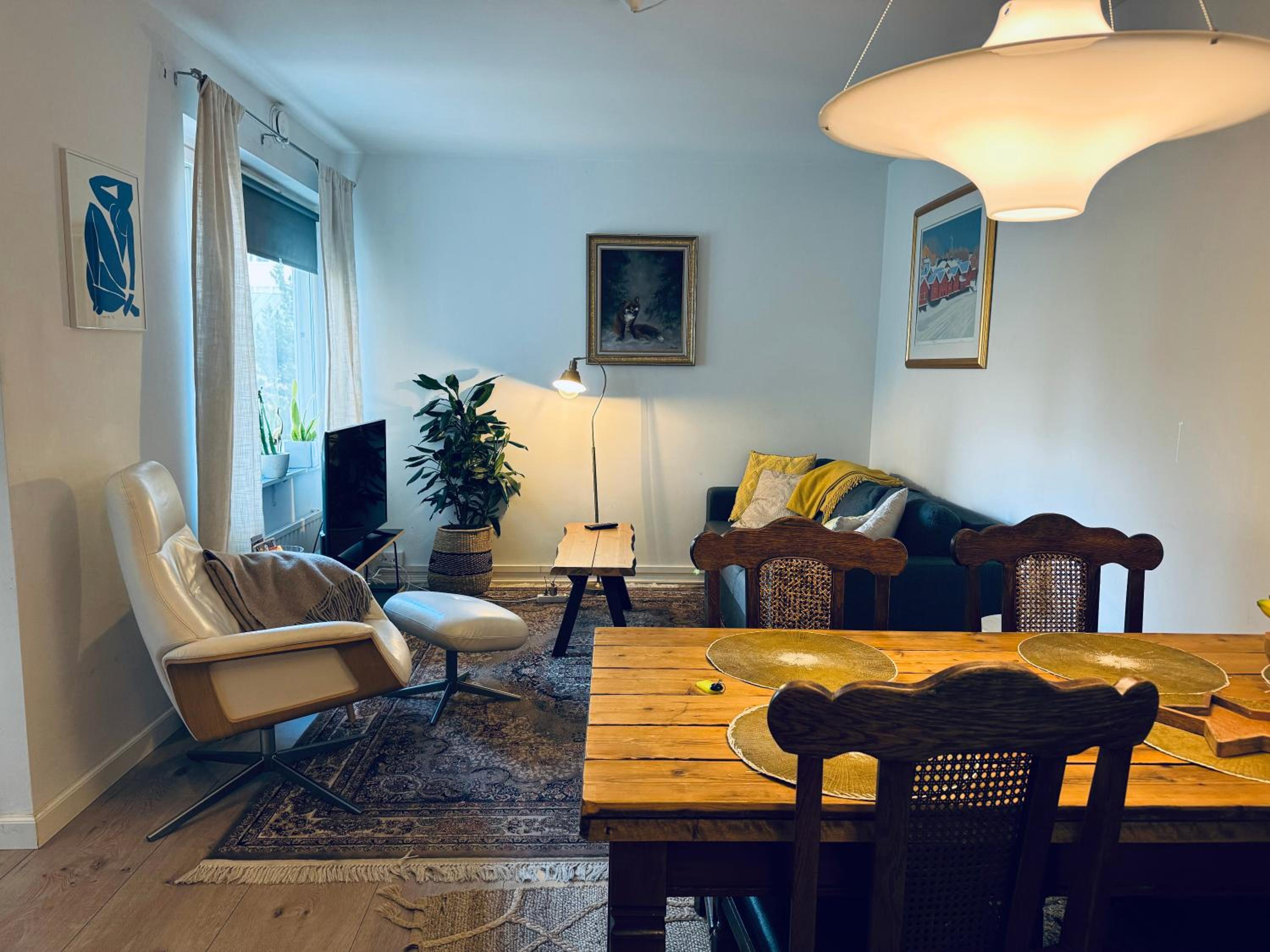 One-Bedroom Apartment