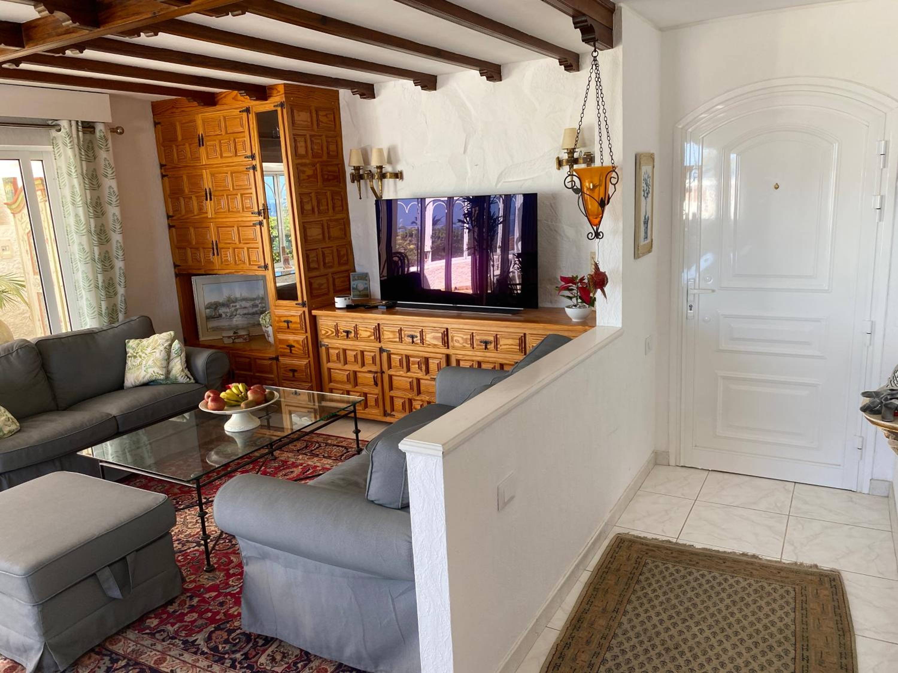 Two-Bedroom House photo 2