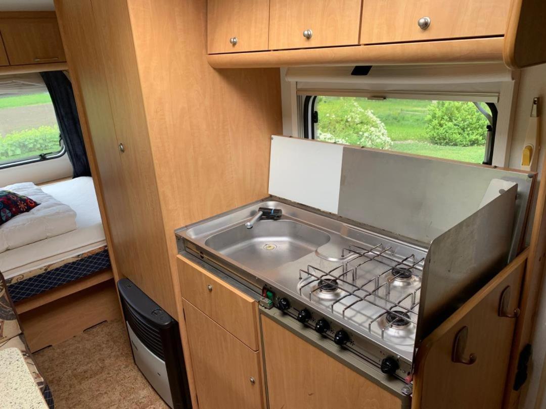 Mobile Home photo 3
