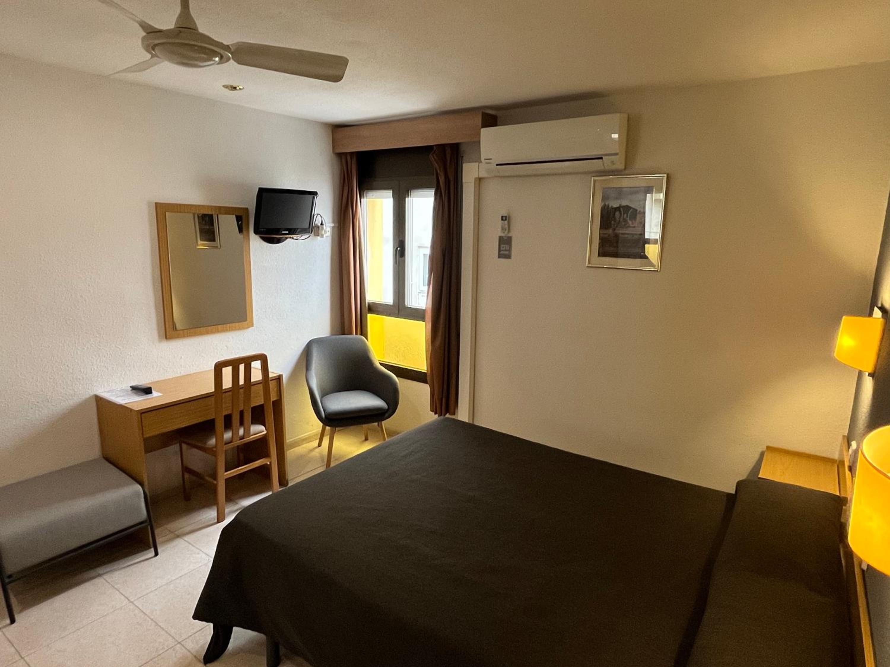 Superior Double Room - Photo 2