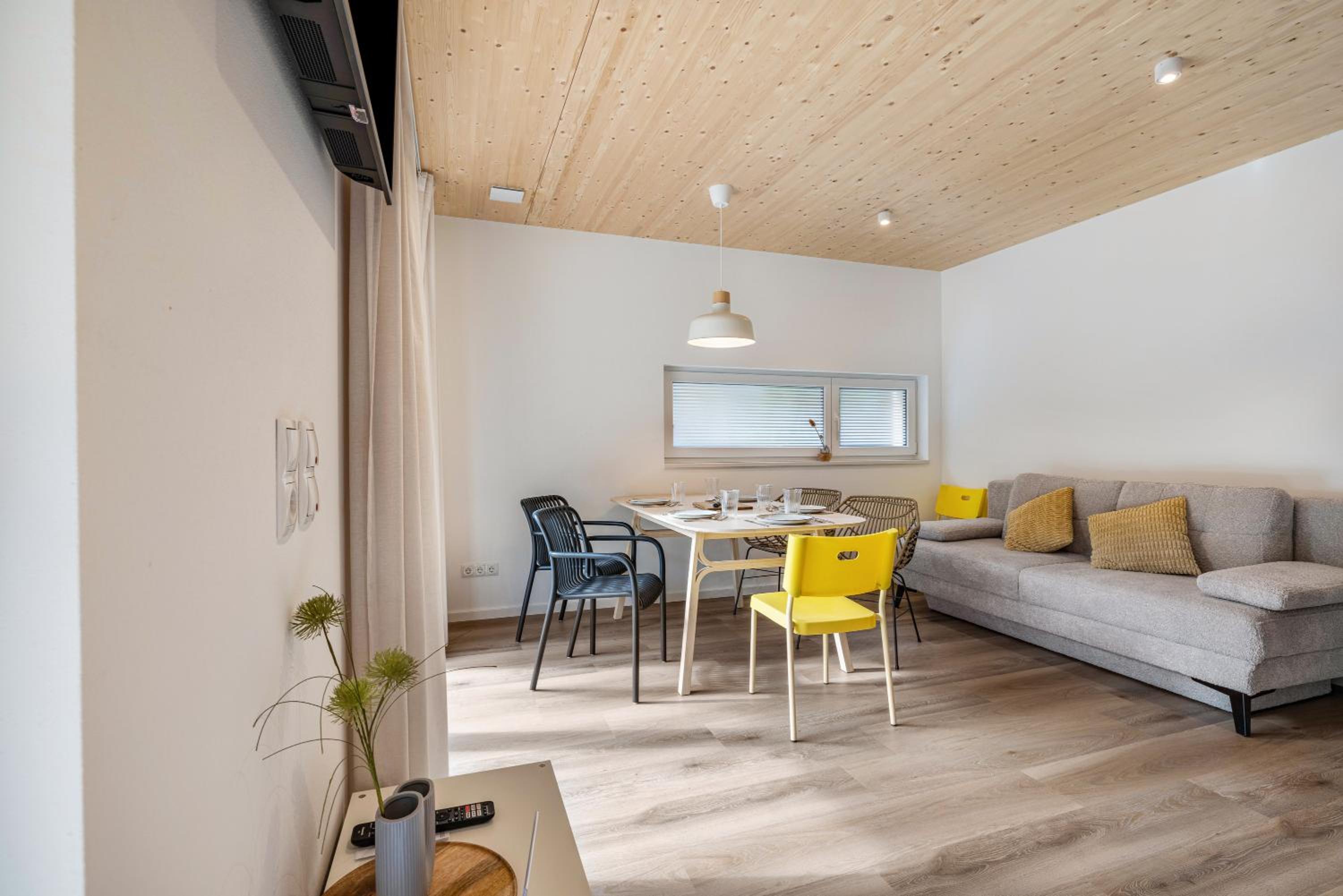 Two-Bedroom Deluxe Apartment with Garden View