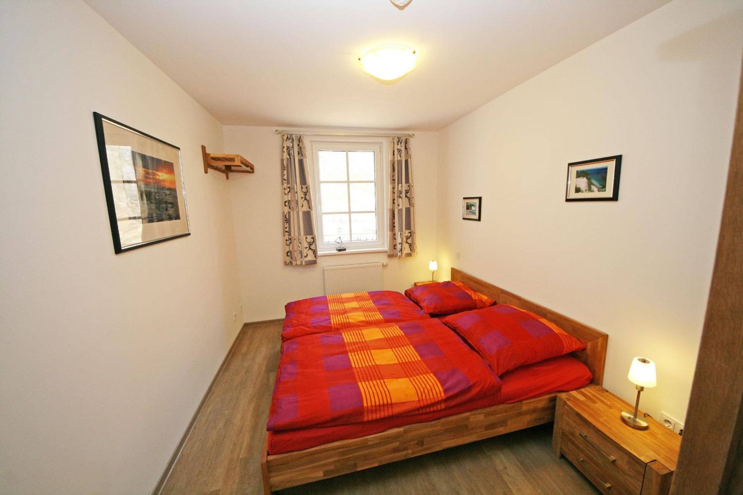 Two-Bedroom Apartment with Balcony photo 2