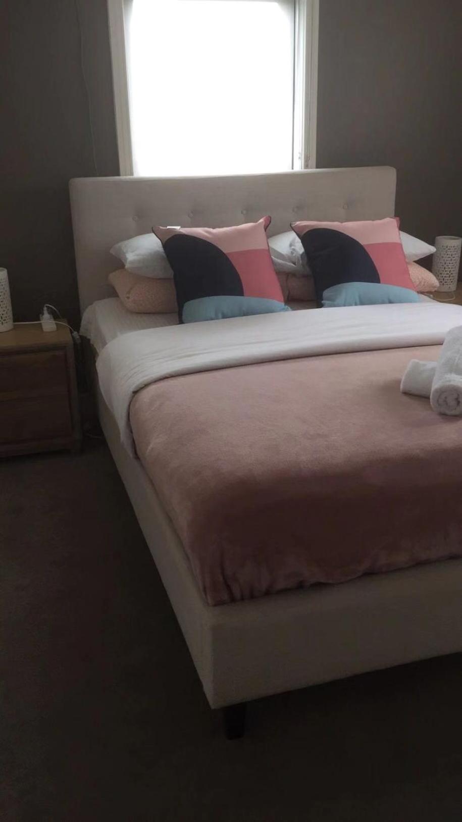 Double Room with Shared Bathroom photo 1