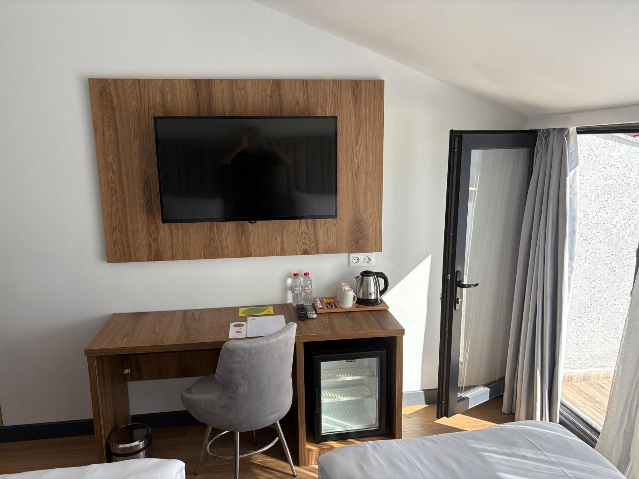 Double Or Twin Room With Terrace photo 3
