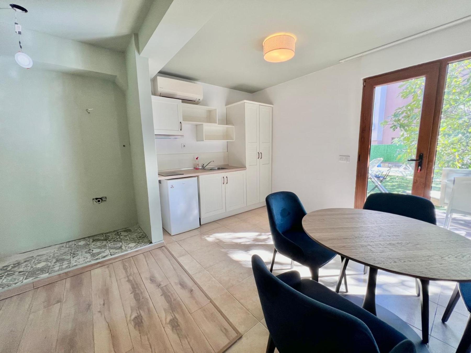 Apartment - Ground Floor photo 2
