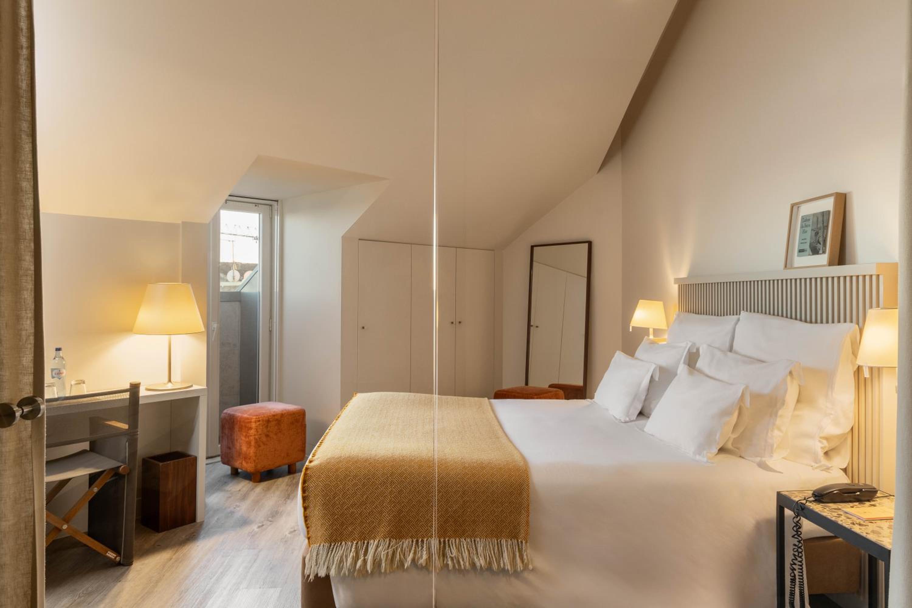 Premium Double or Twin Room photo 2